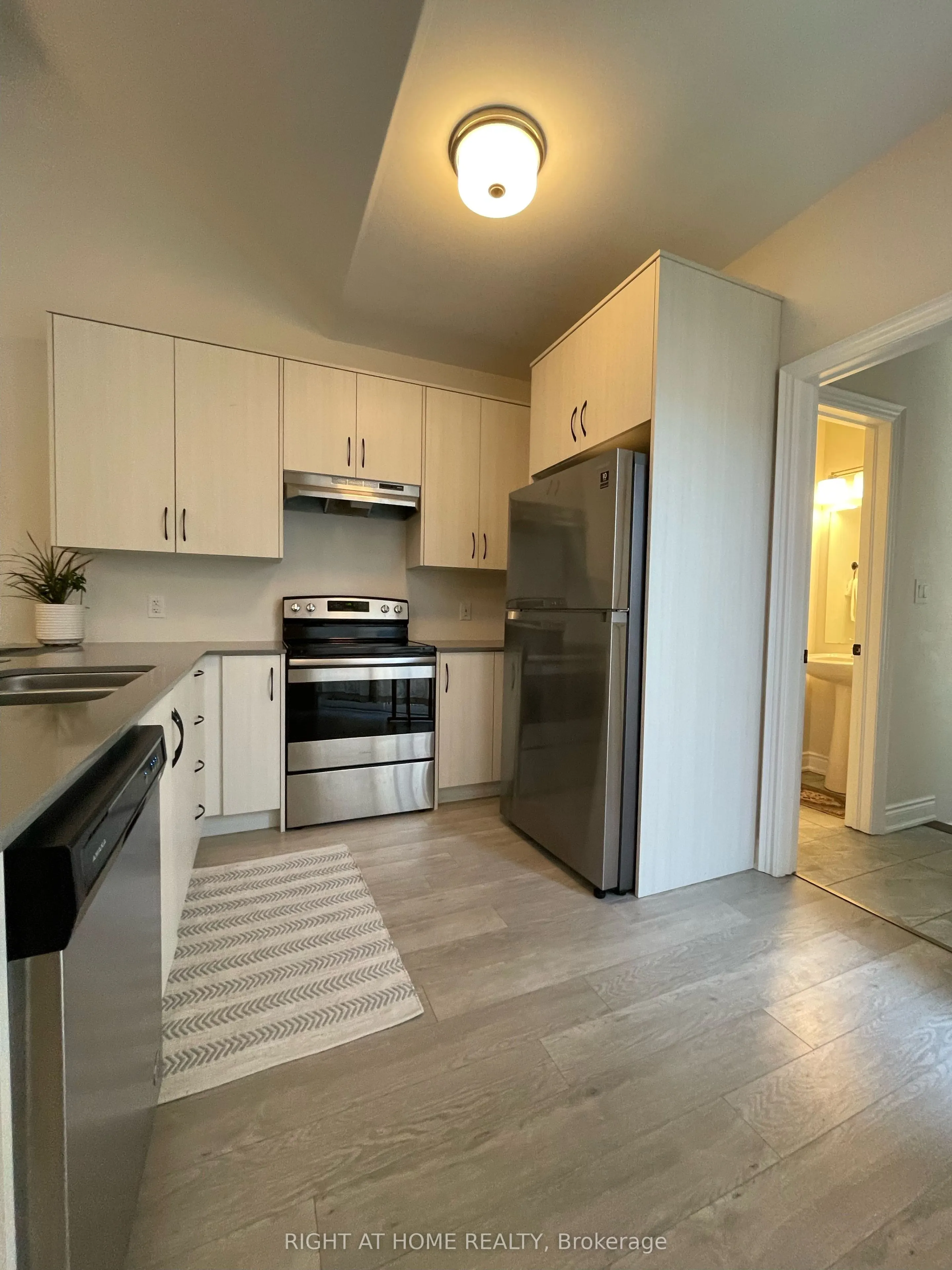 292 Noftall Gardens