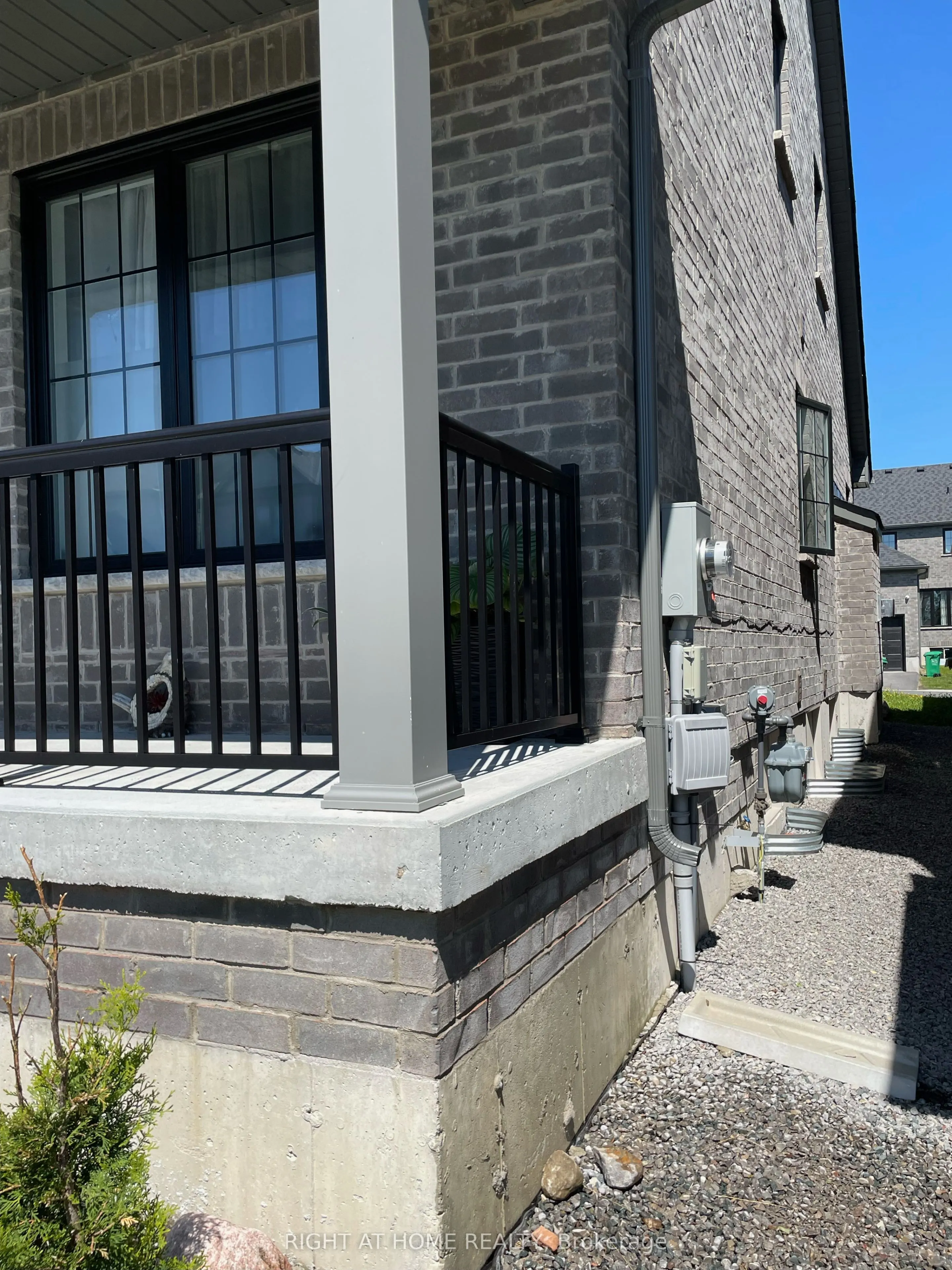 292 Noftall Gardens