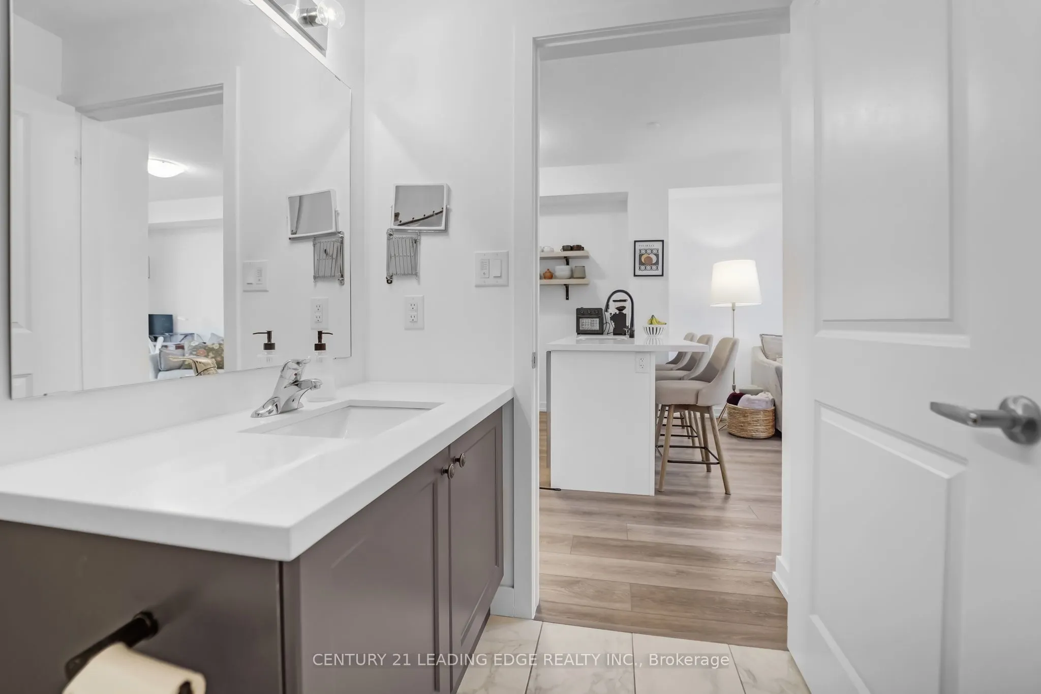 460 Dundas Street E, #313