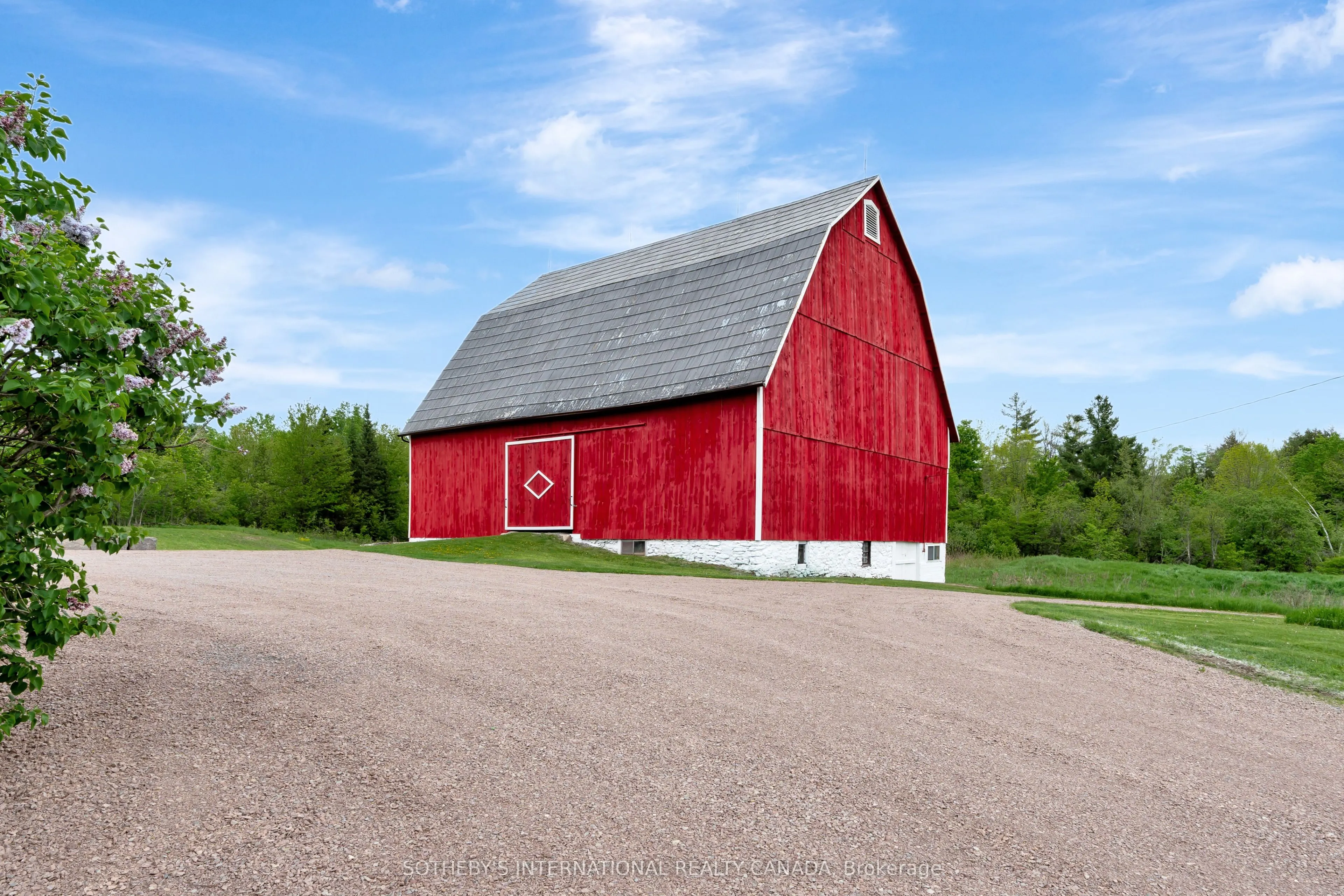 2965 Centre Line Road