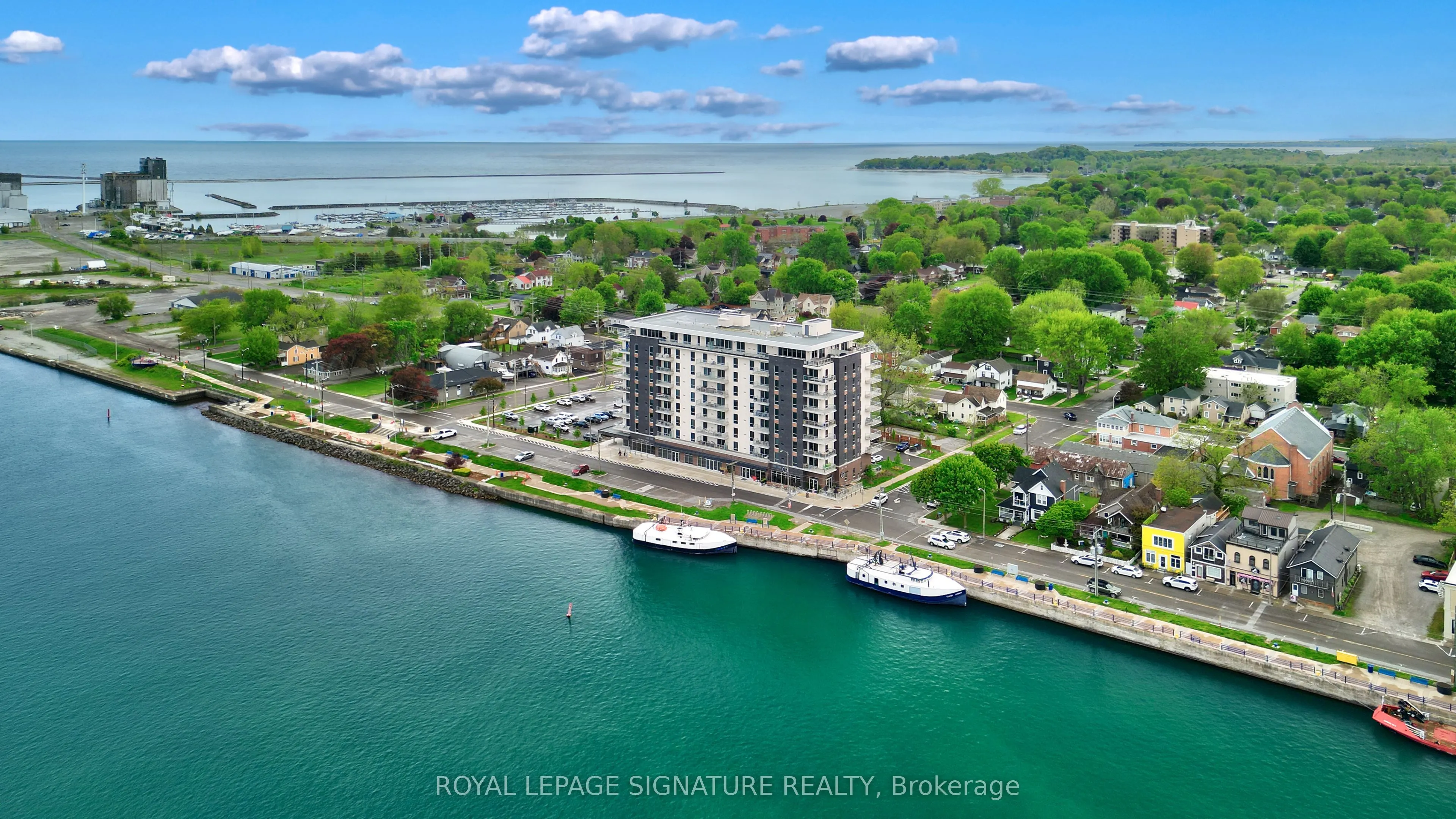 118 West Street #502