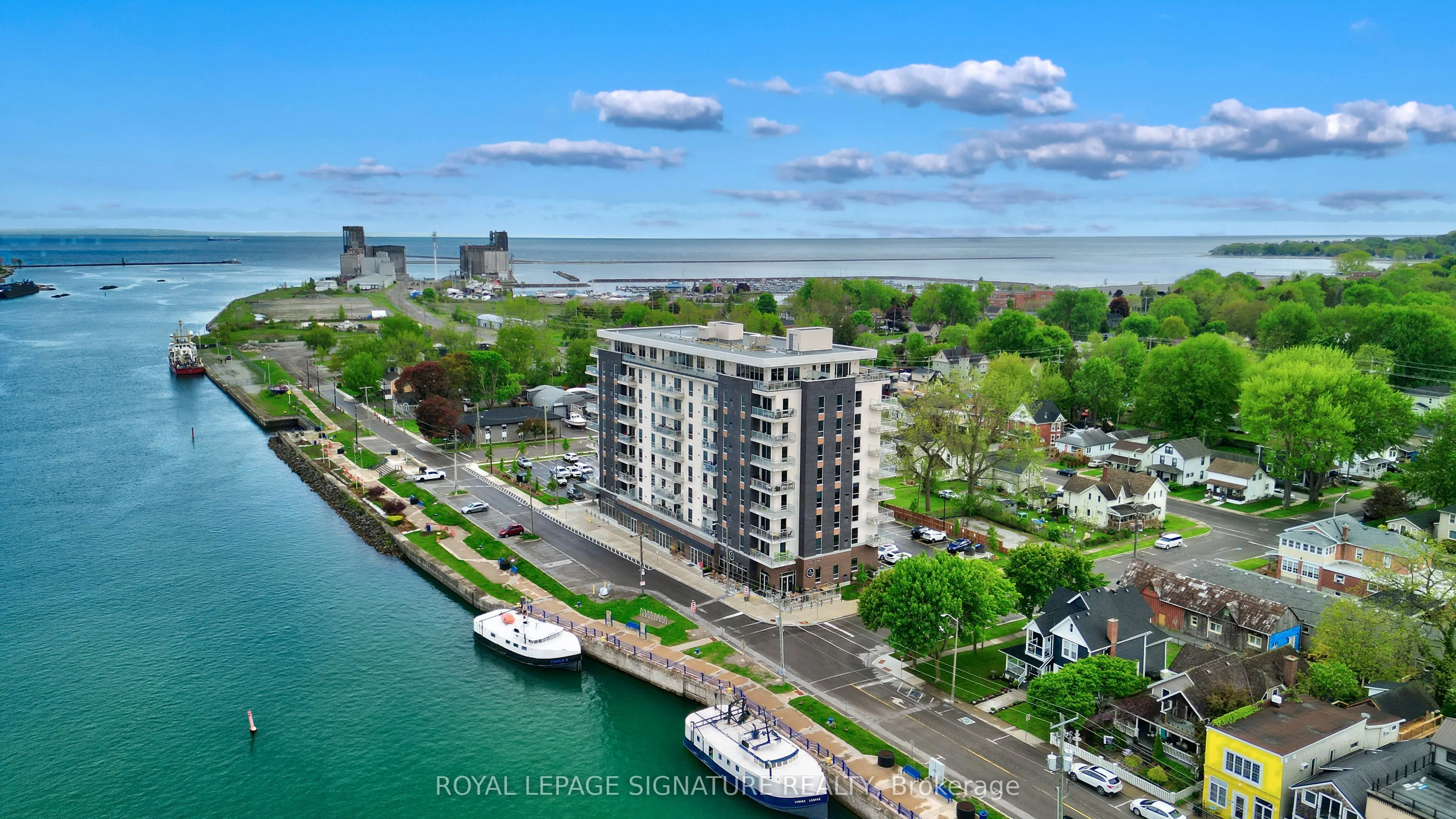 118 West Street #502