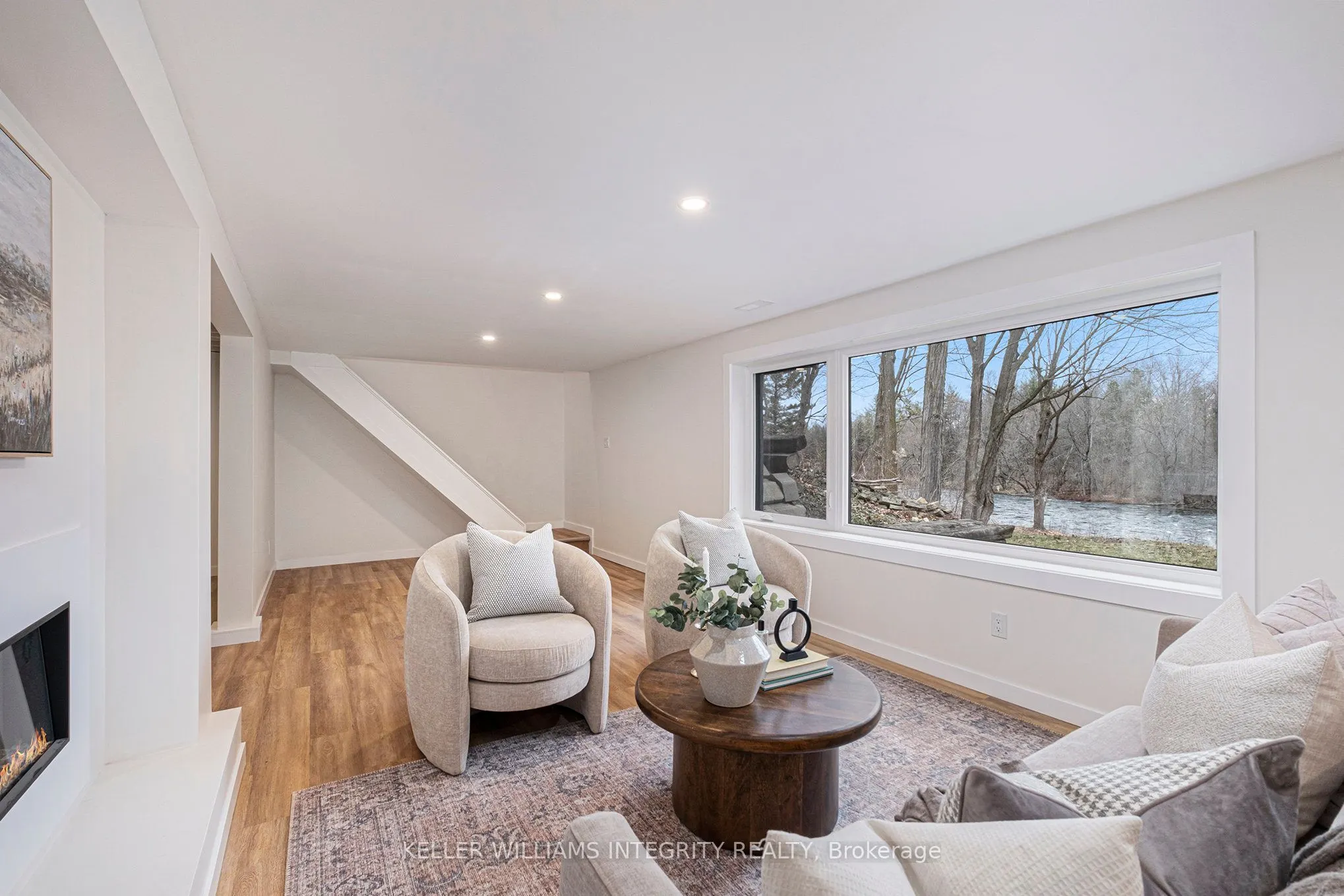 17 Lockview Road