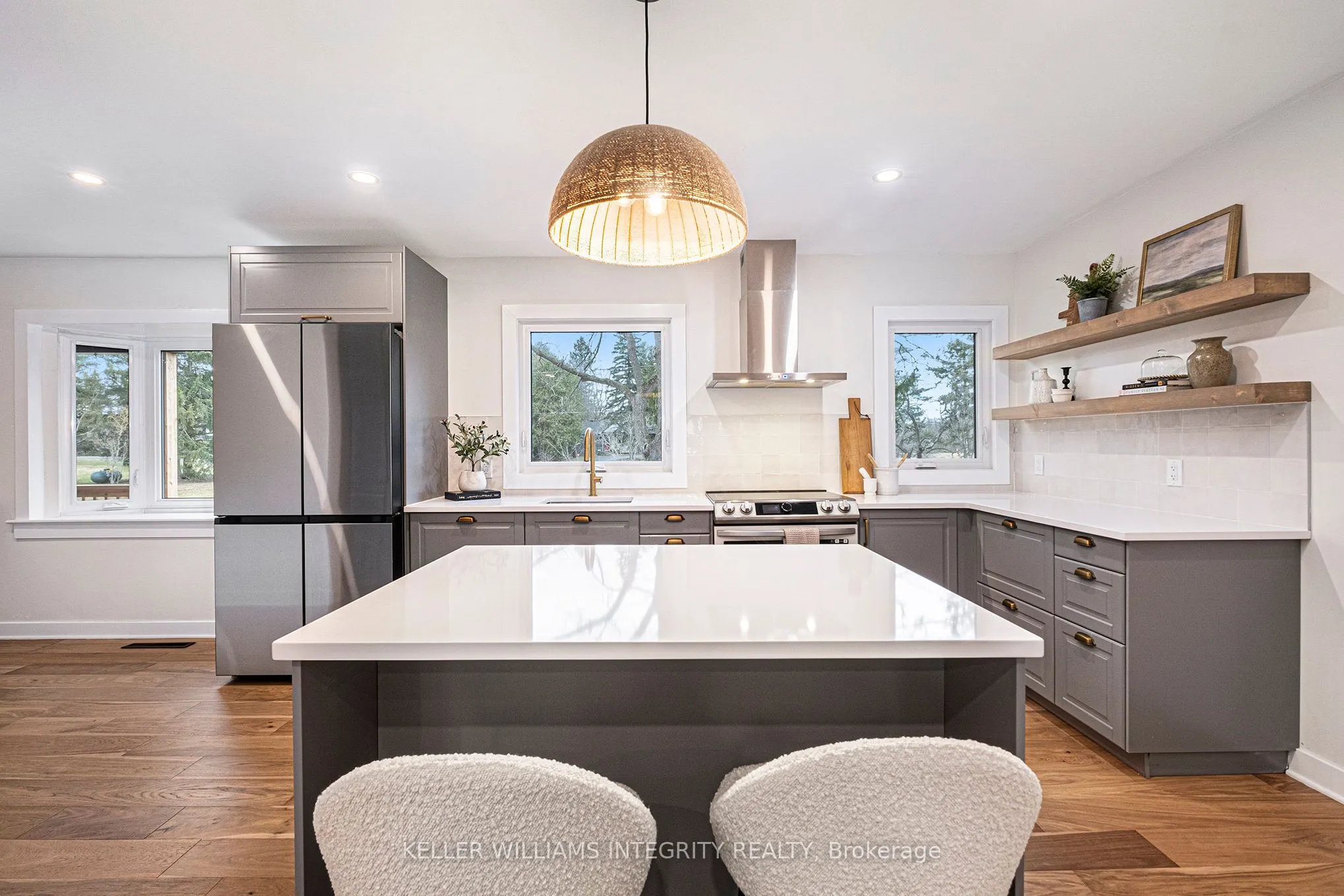 17 Lockview Road