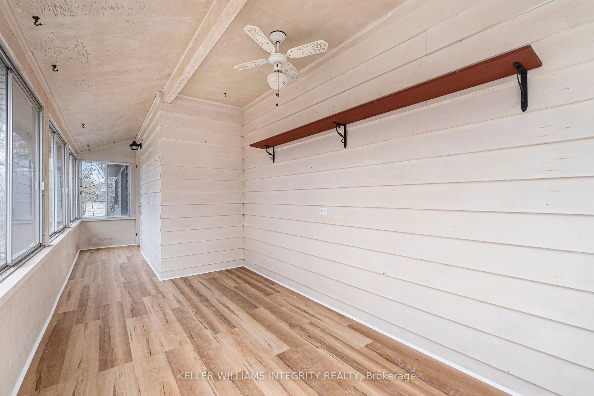 17 Lockview Road