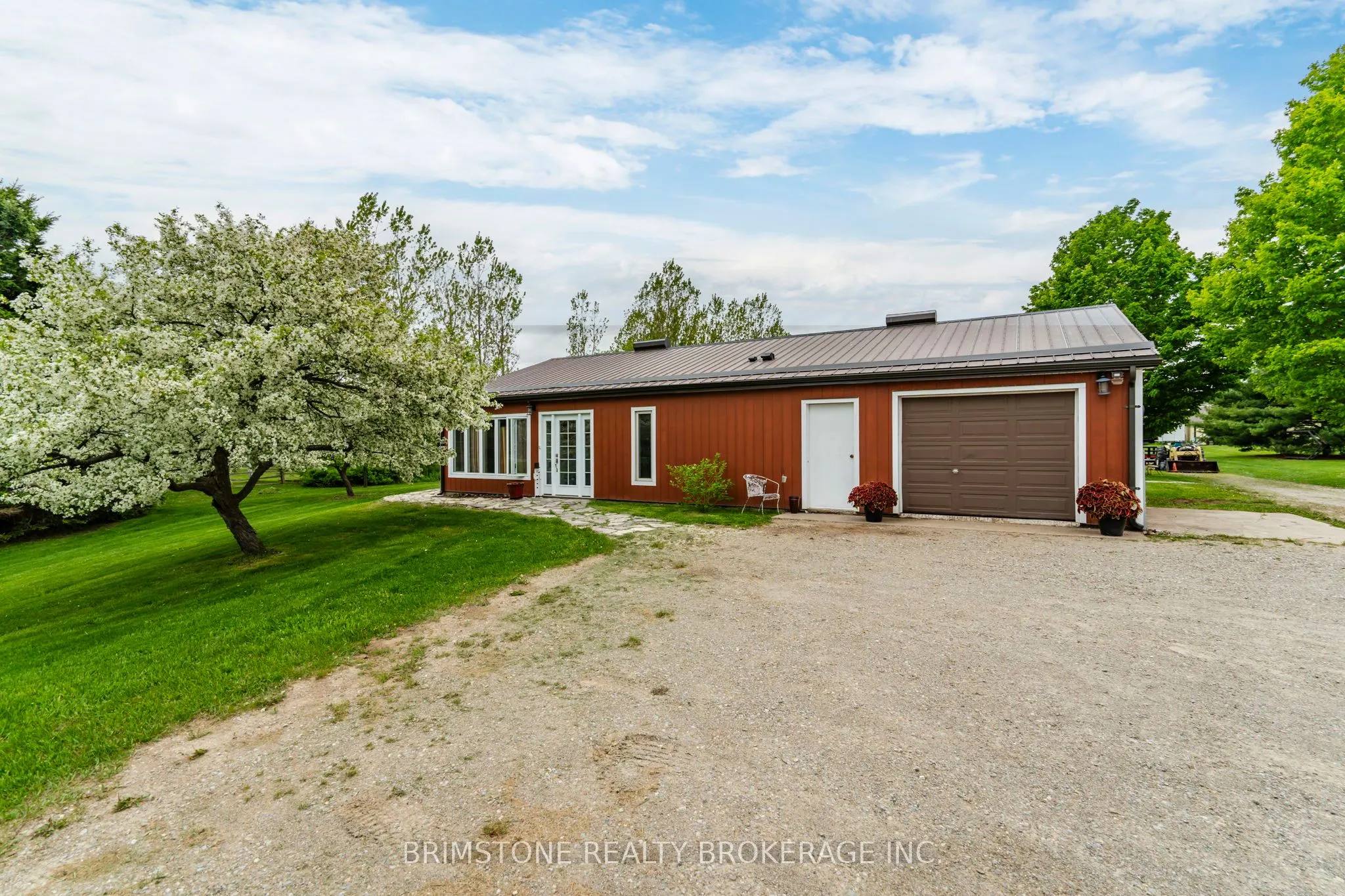 936488 Dufferin Cty Road 18 Road E