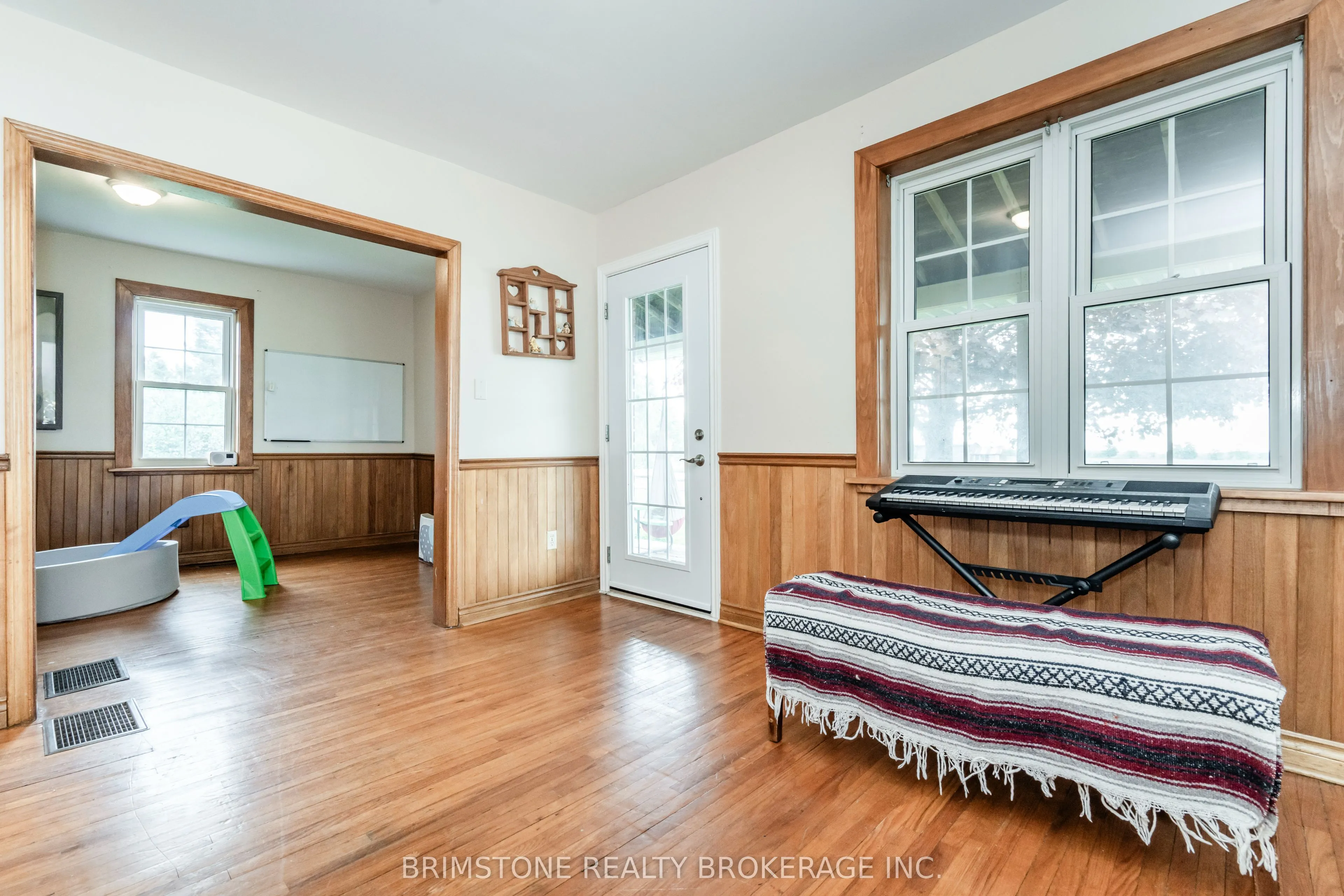 936488 Dufferin Cty Road 18 Road E