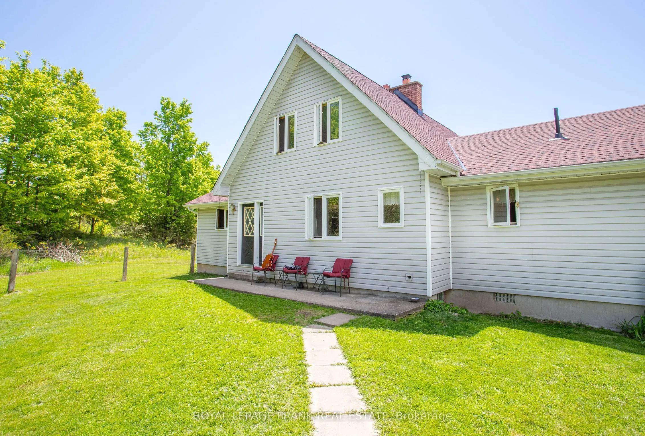 884 Centre Line Road