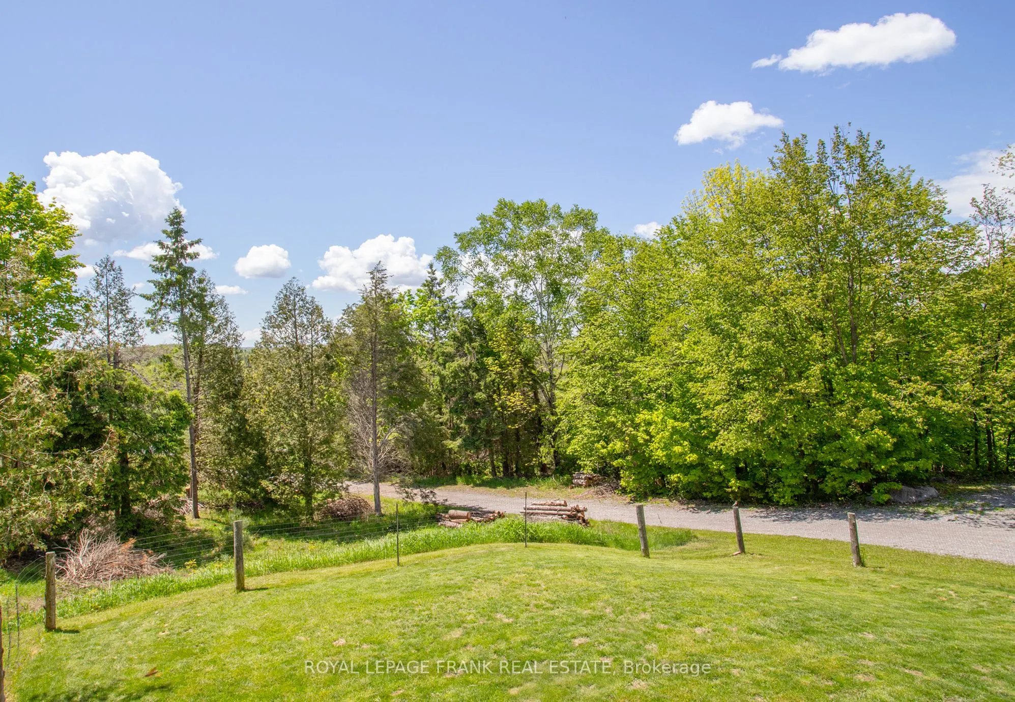 884 Centre Line Road