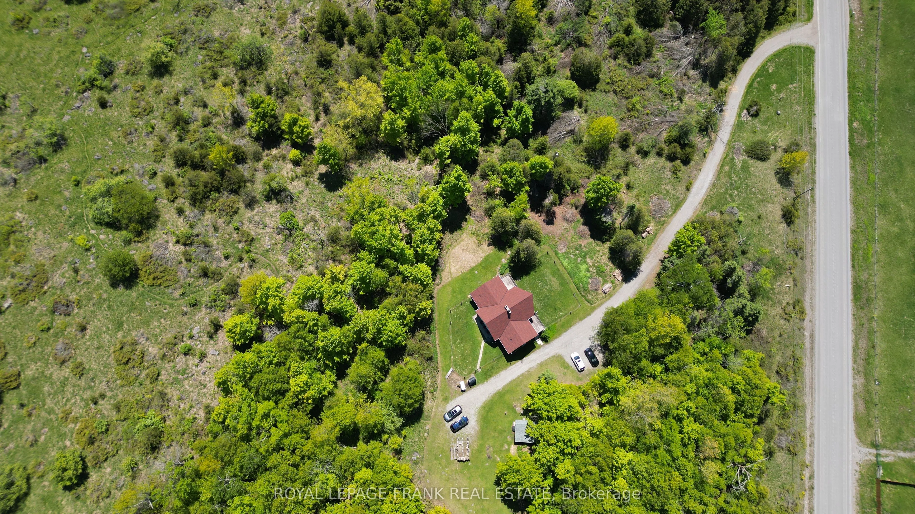 884 Centre Line Road