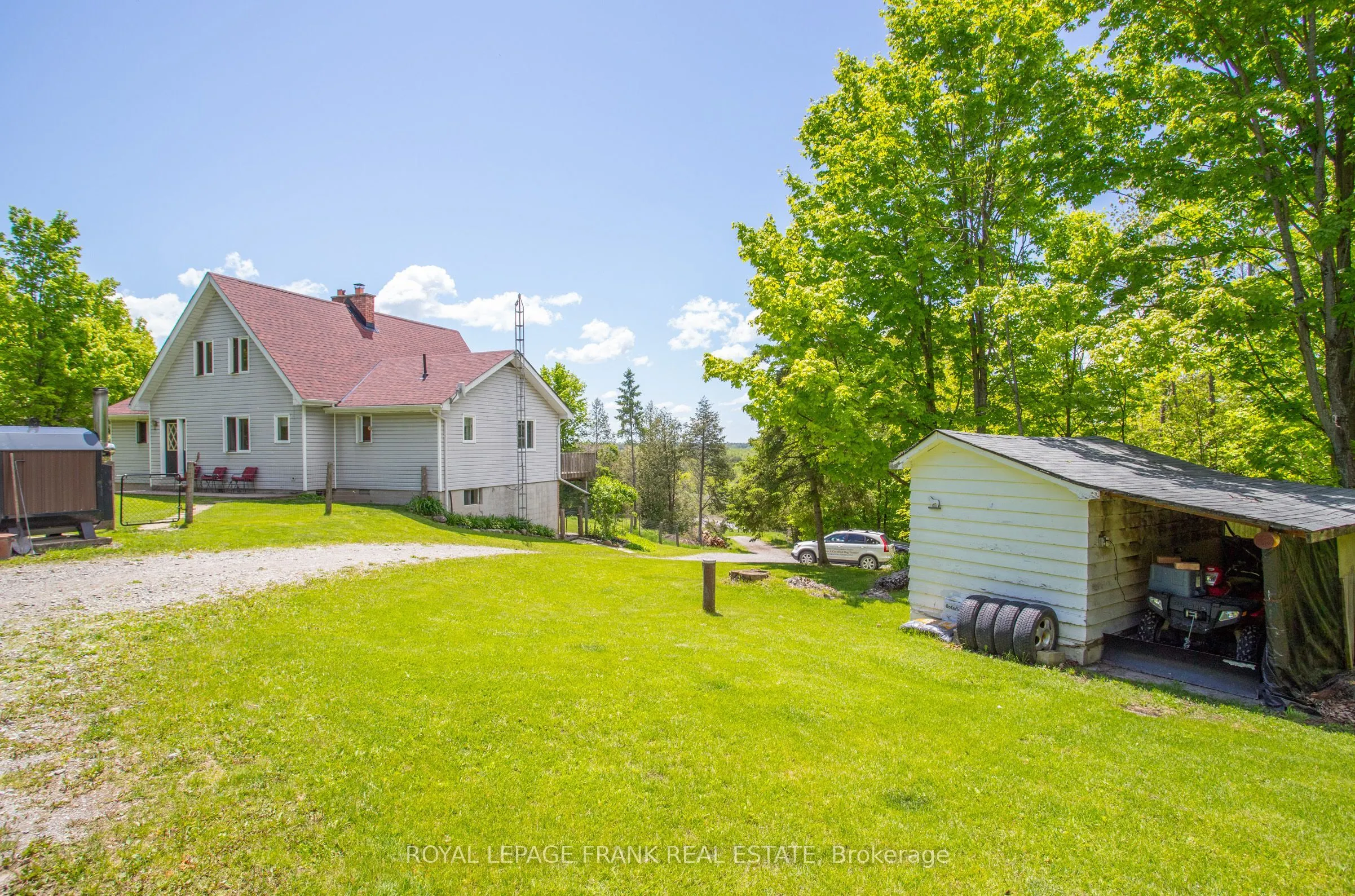 884 Centre Line Road