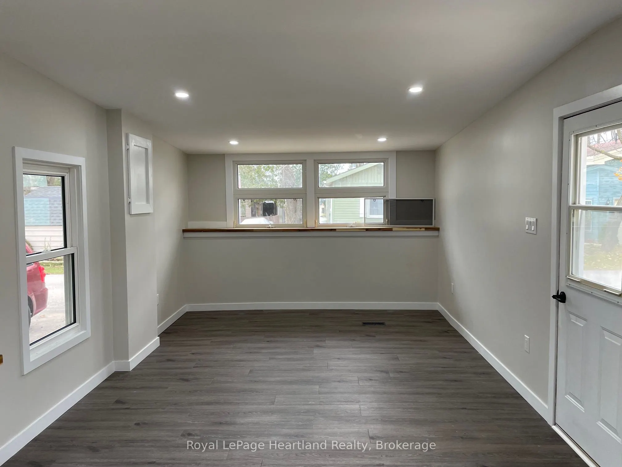 16 BLOOMSBURY Drive, #16