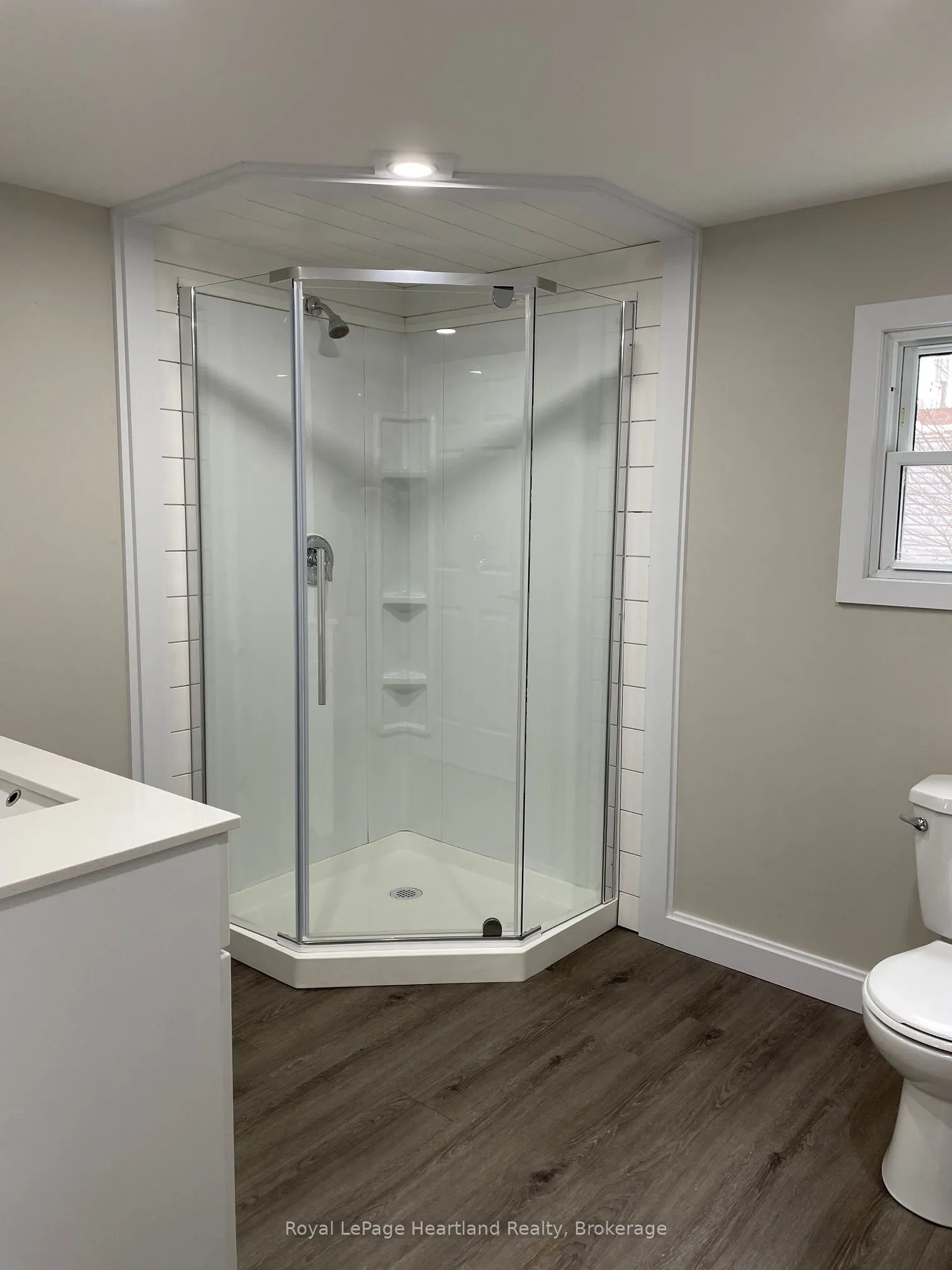 16 BLOOMSBURY Drive, #16