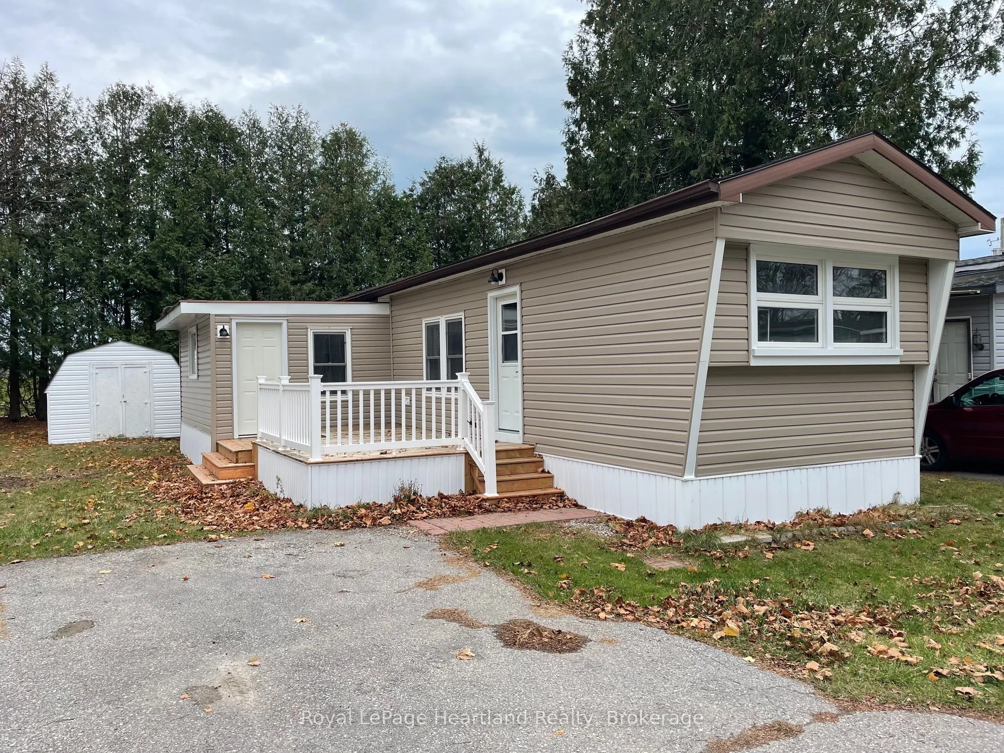 16 BLOOMSBURY Drive, #16