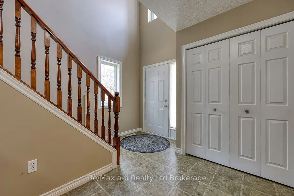 61 Kerr Crescent