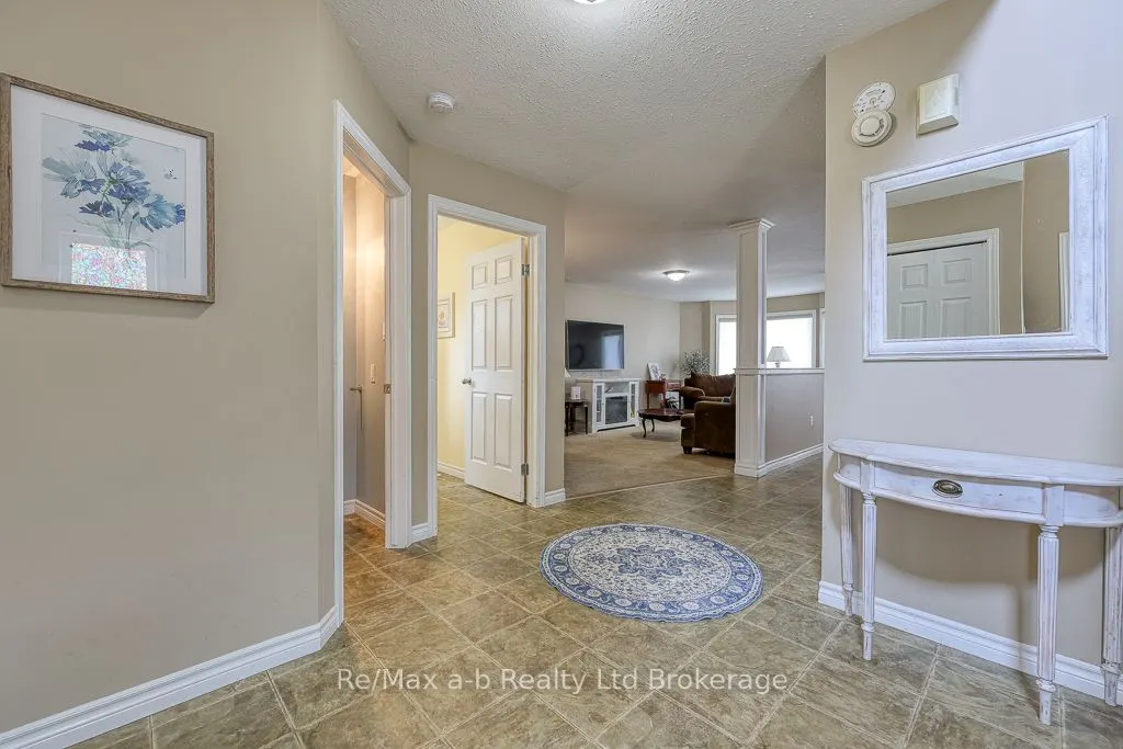 61 Kerr Crescent