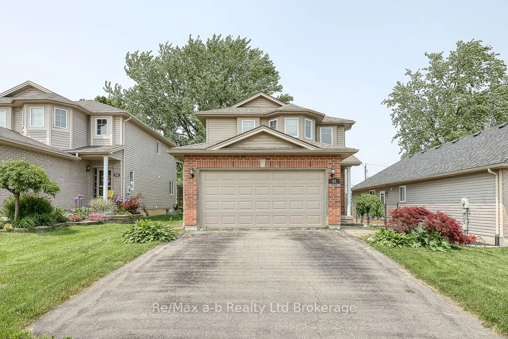 61 Kerr Crescent
