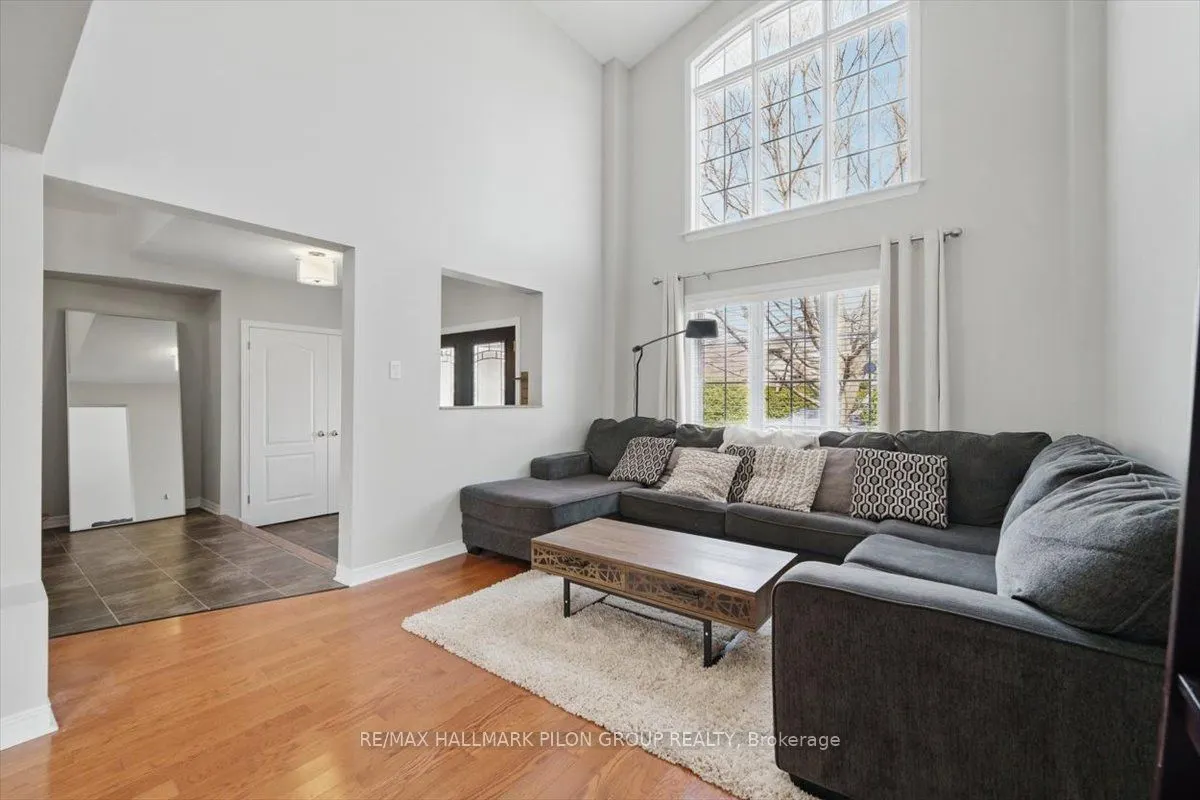 10 Maybrook Place