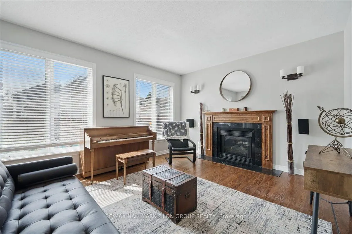 10 Maybrook Place