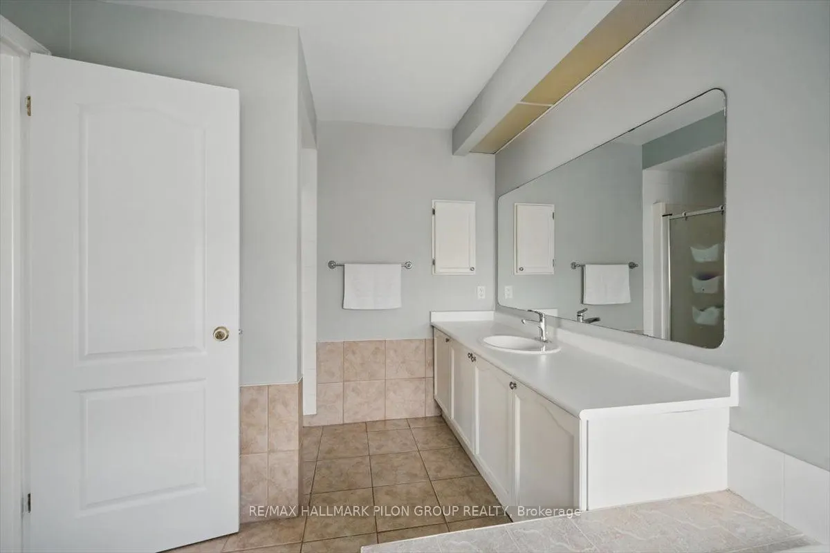 10 Maybrook Place
