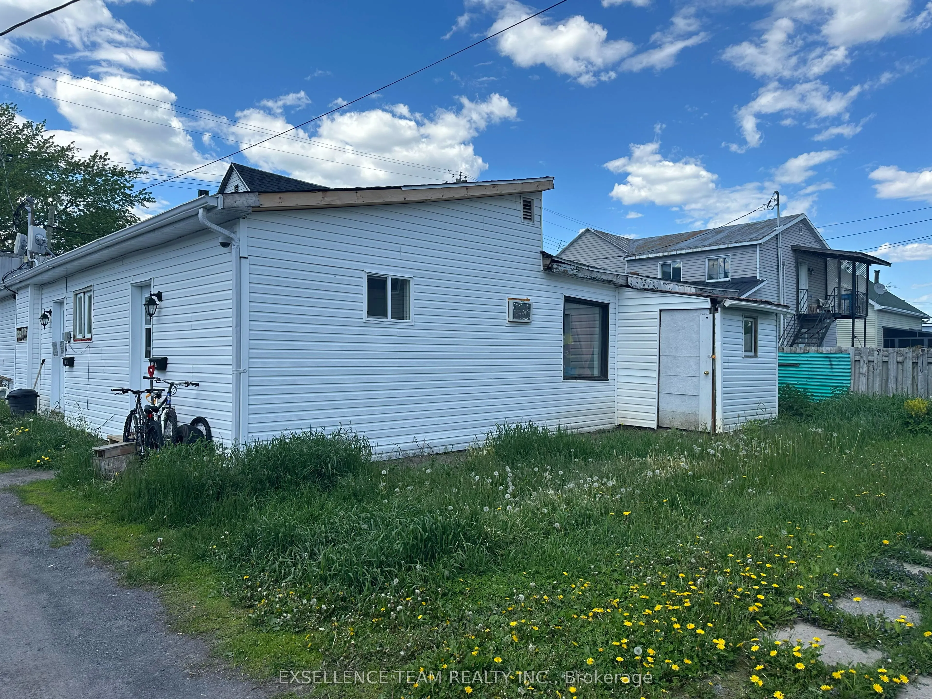 28 Lochiel Street