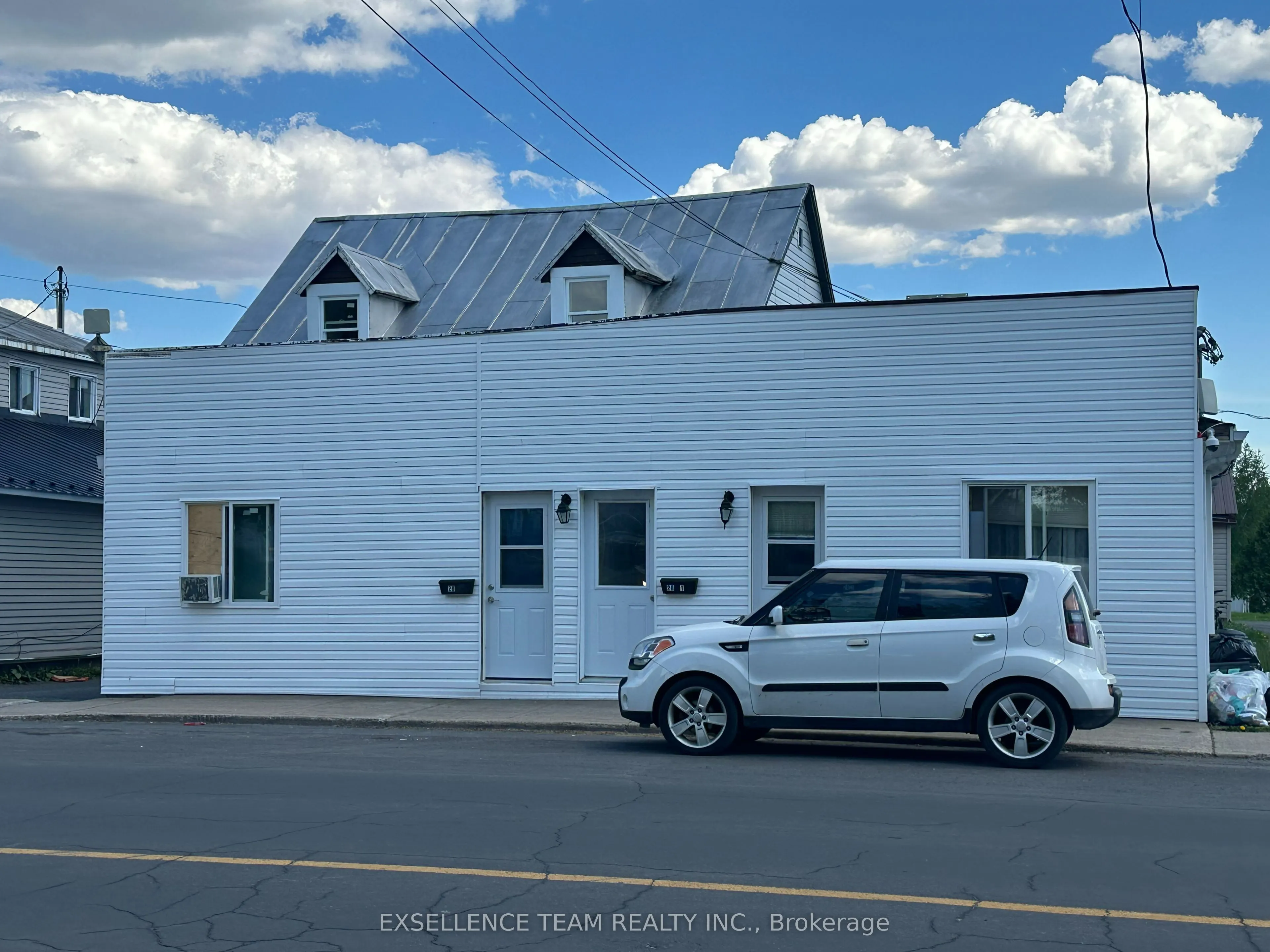 28 Lochiel Street
