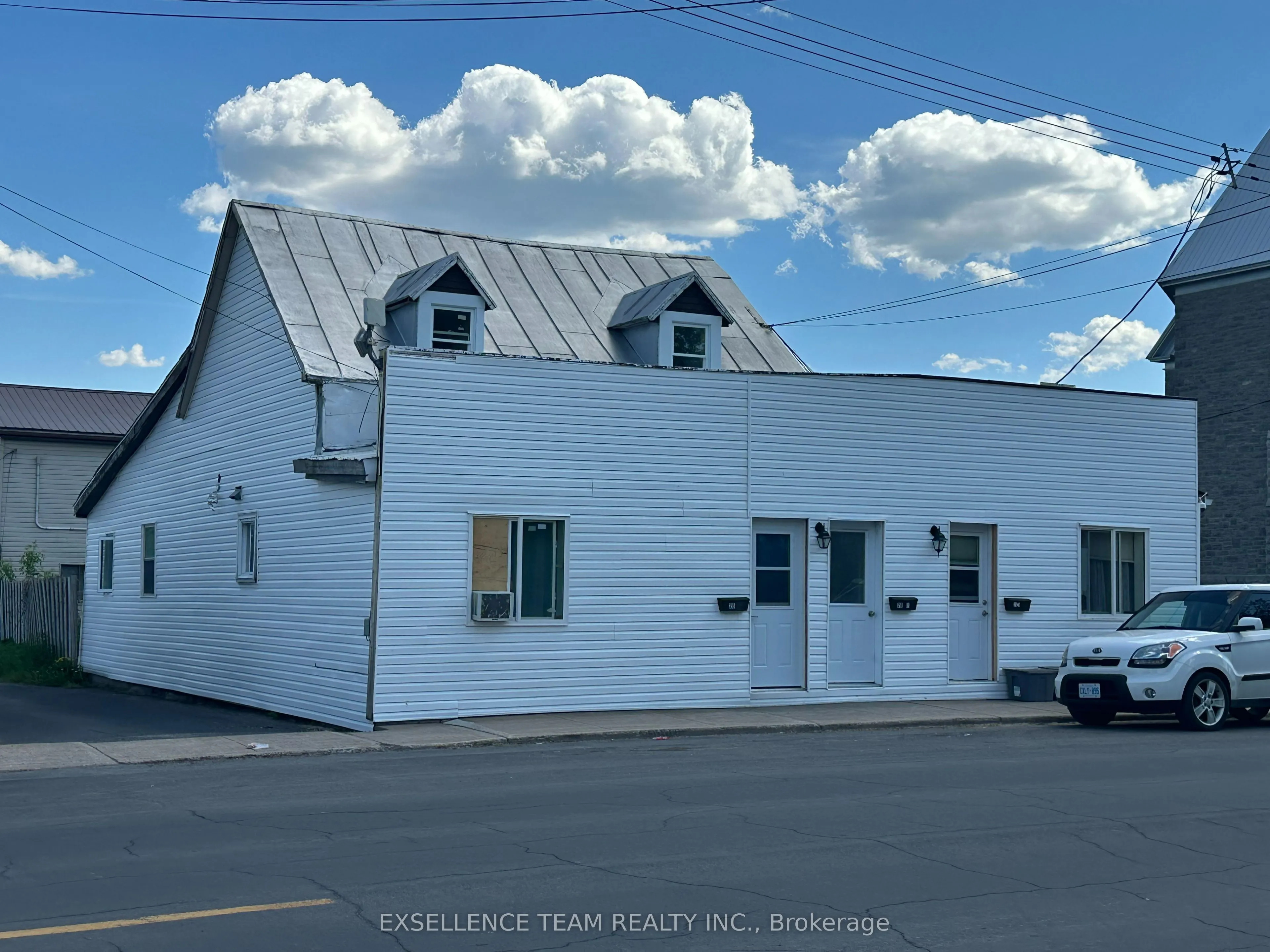 28 Lochiel Street