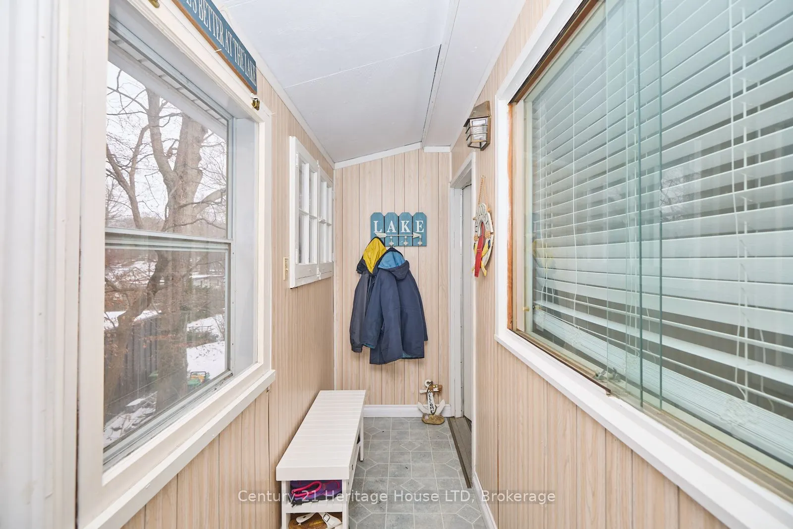 2901 Vimy Road
