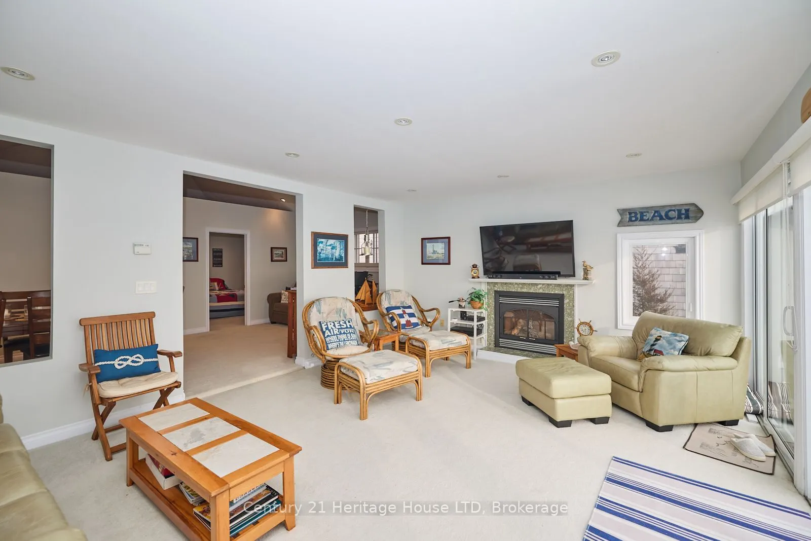 2901 Vimy Road