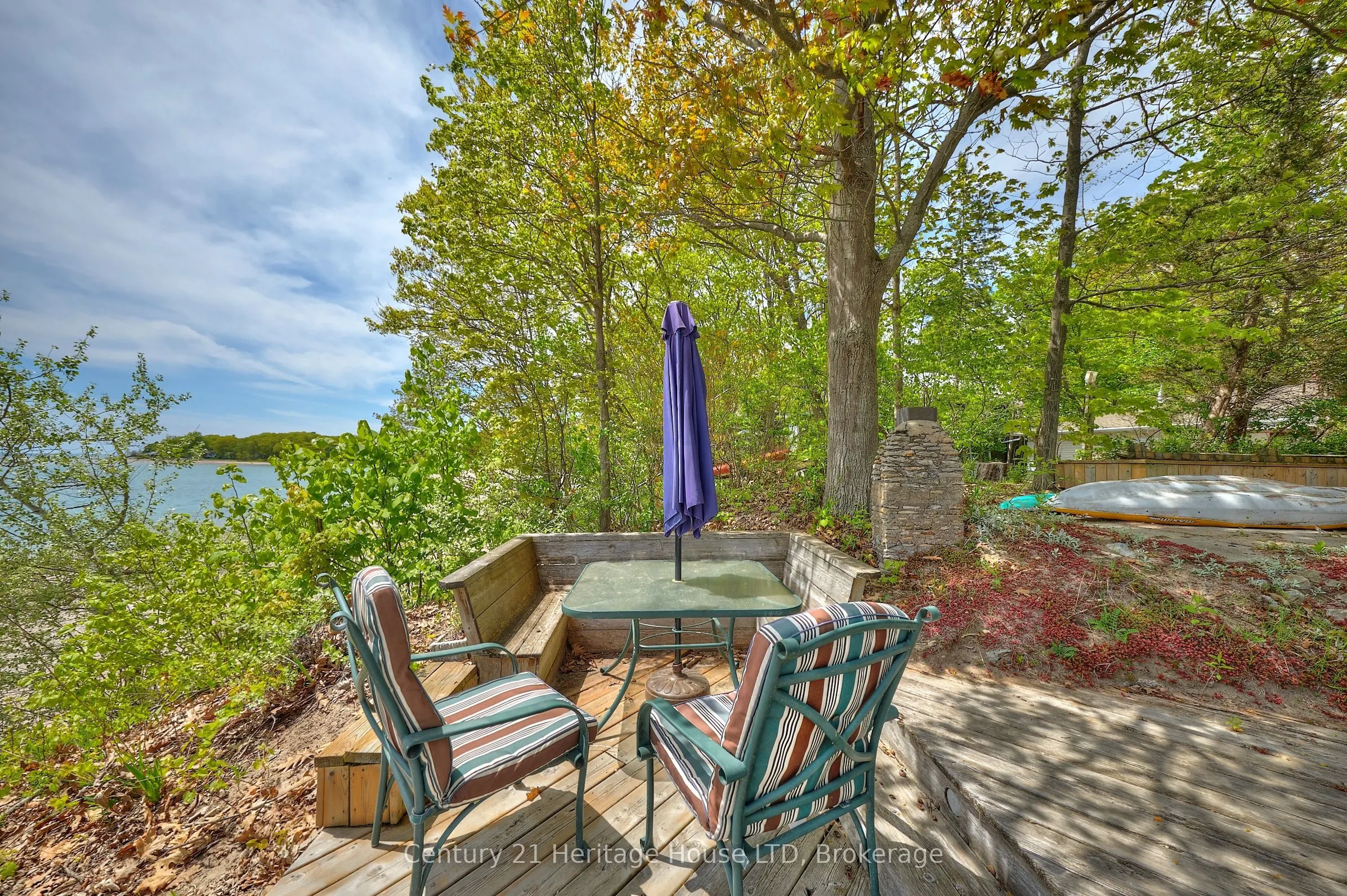 2901 Vimy Road