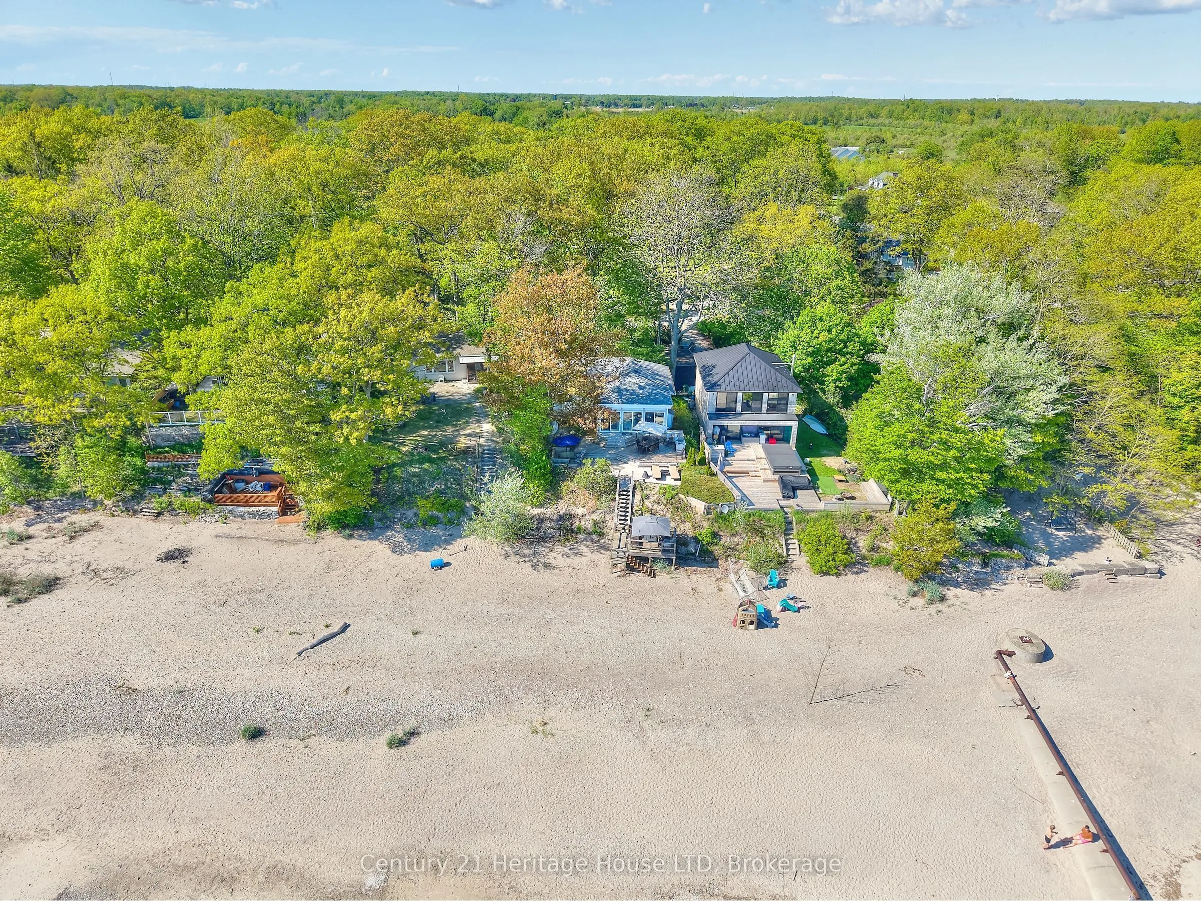 2901 Vimy Road