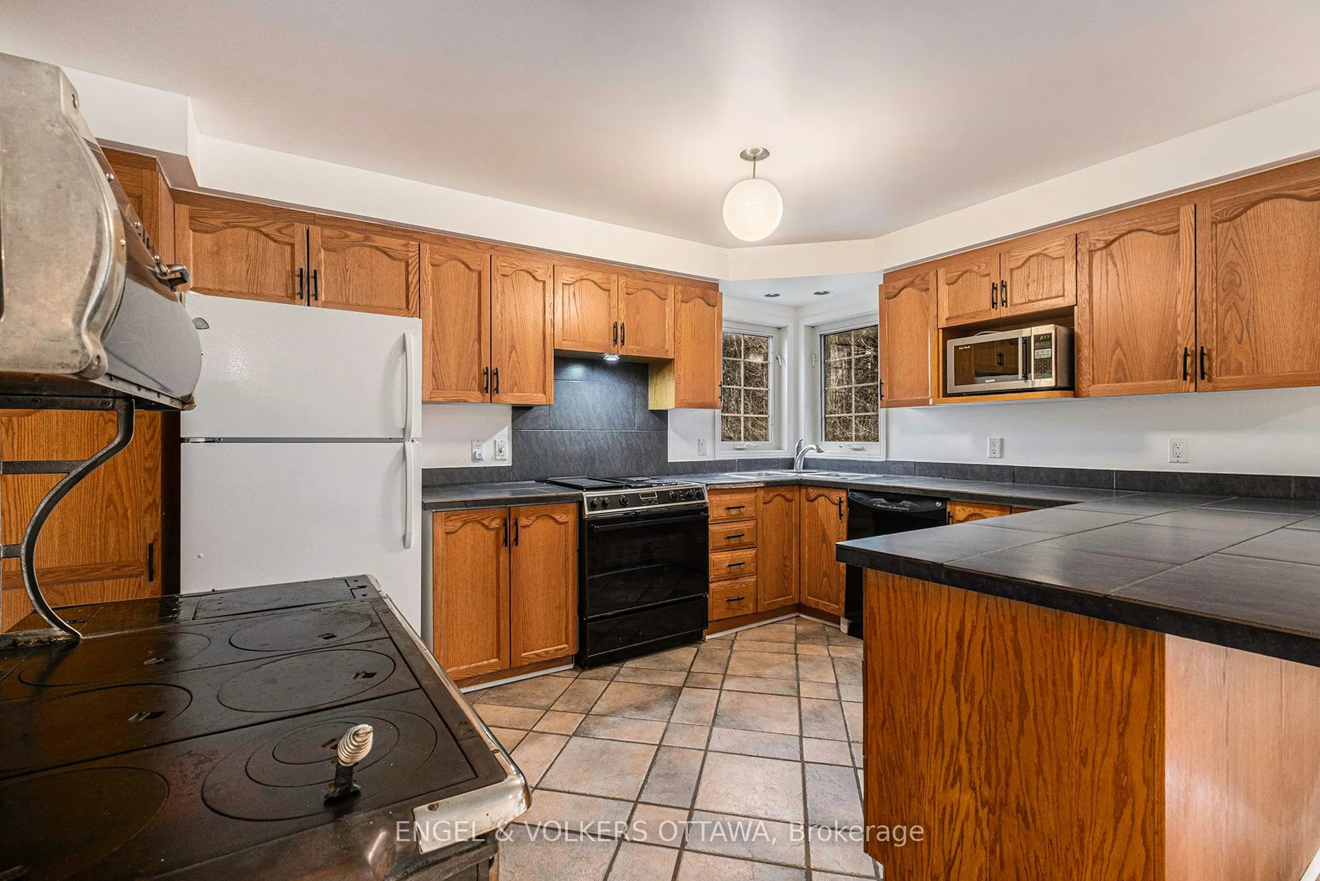 4751 PEARL Road