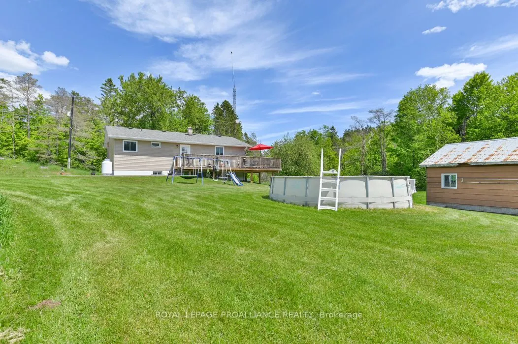 429 Elzevir Road