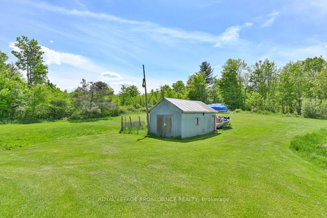 429 Elzevir Road