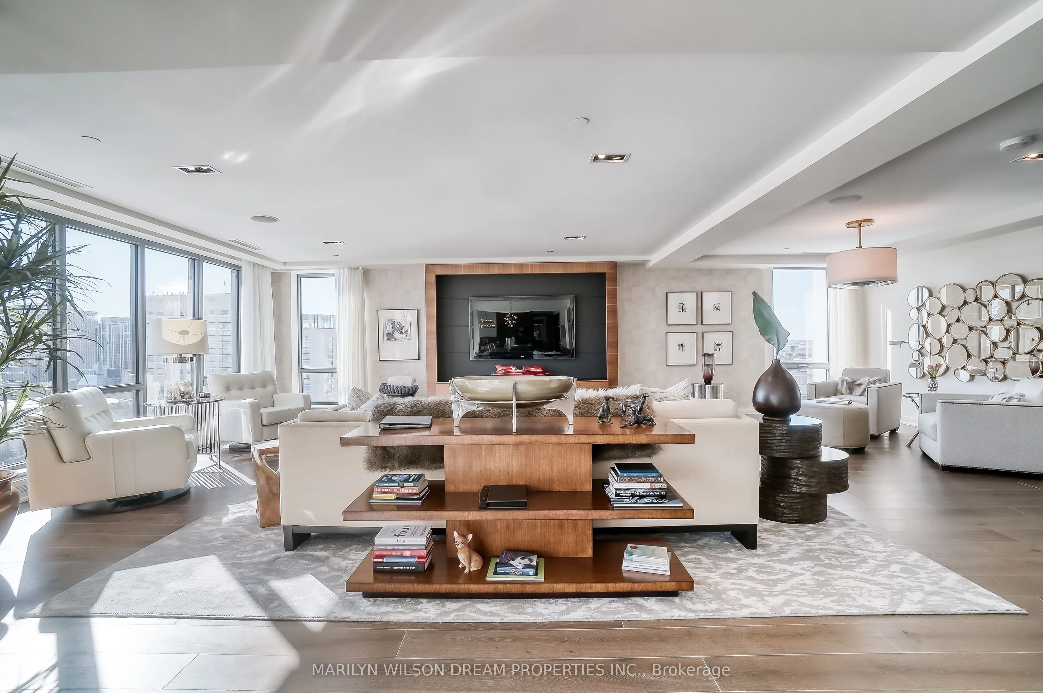 90 George Street, #1701