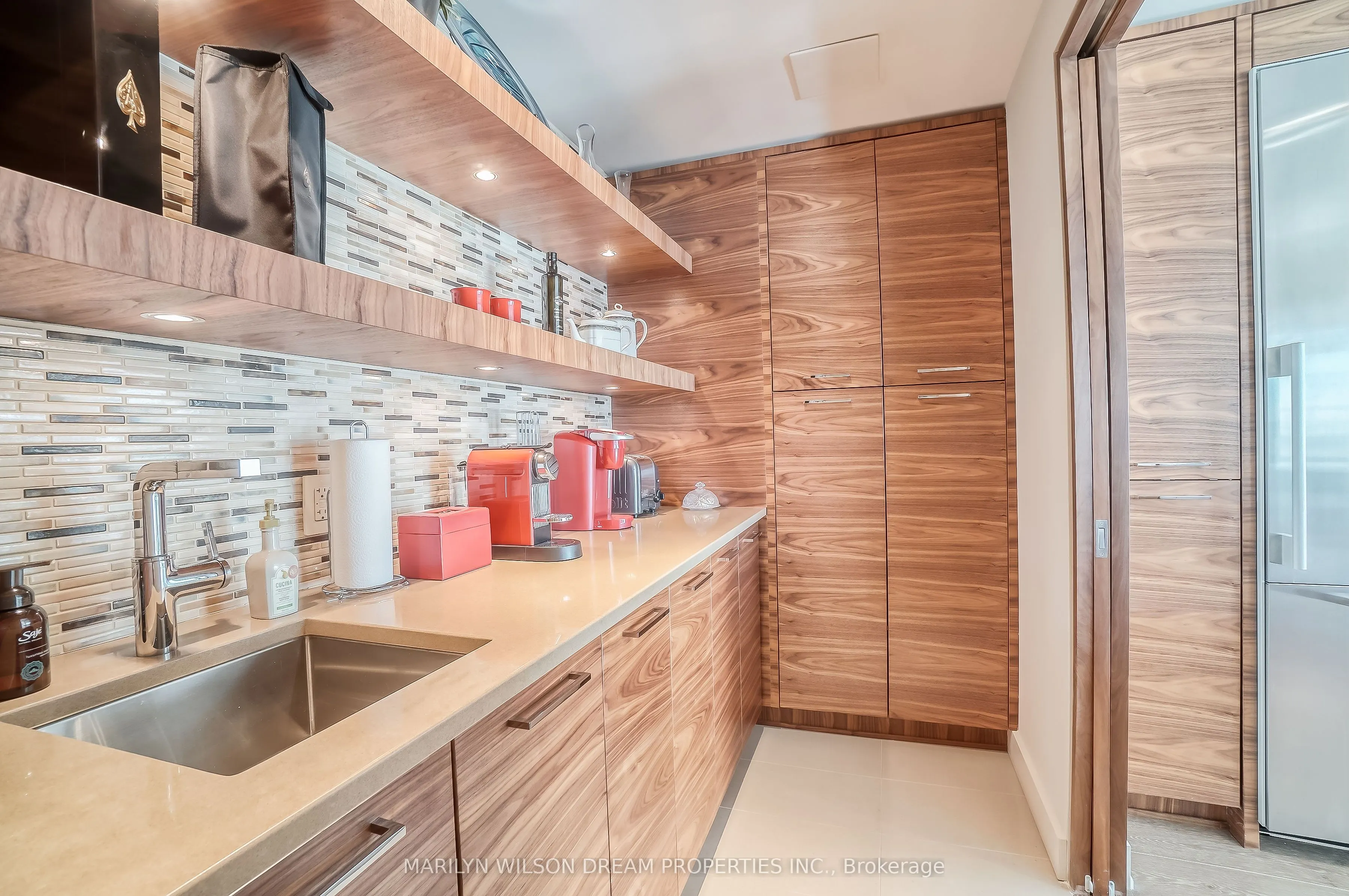90 George Street, #1701