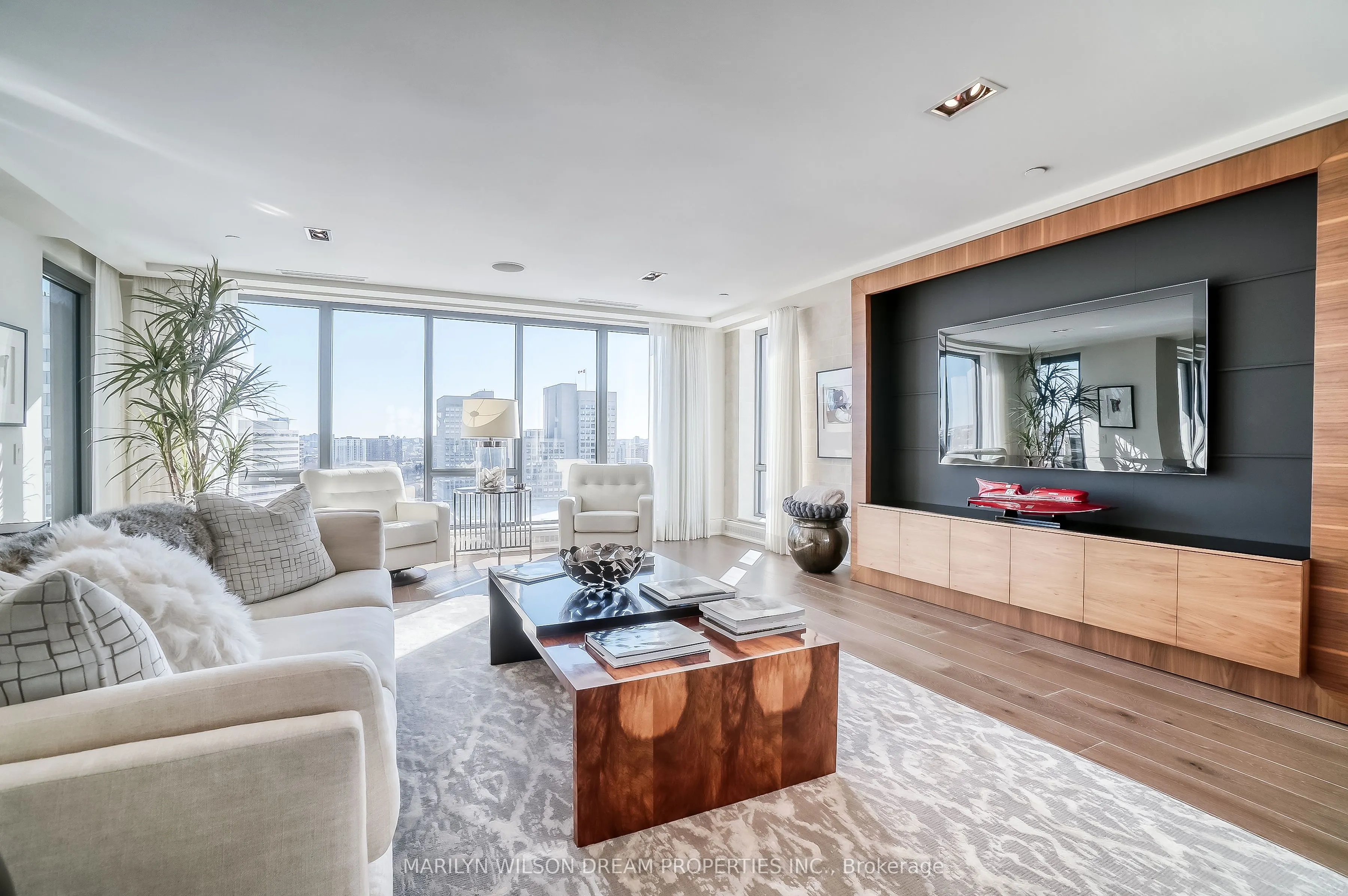 90 George Street, #1701