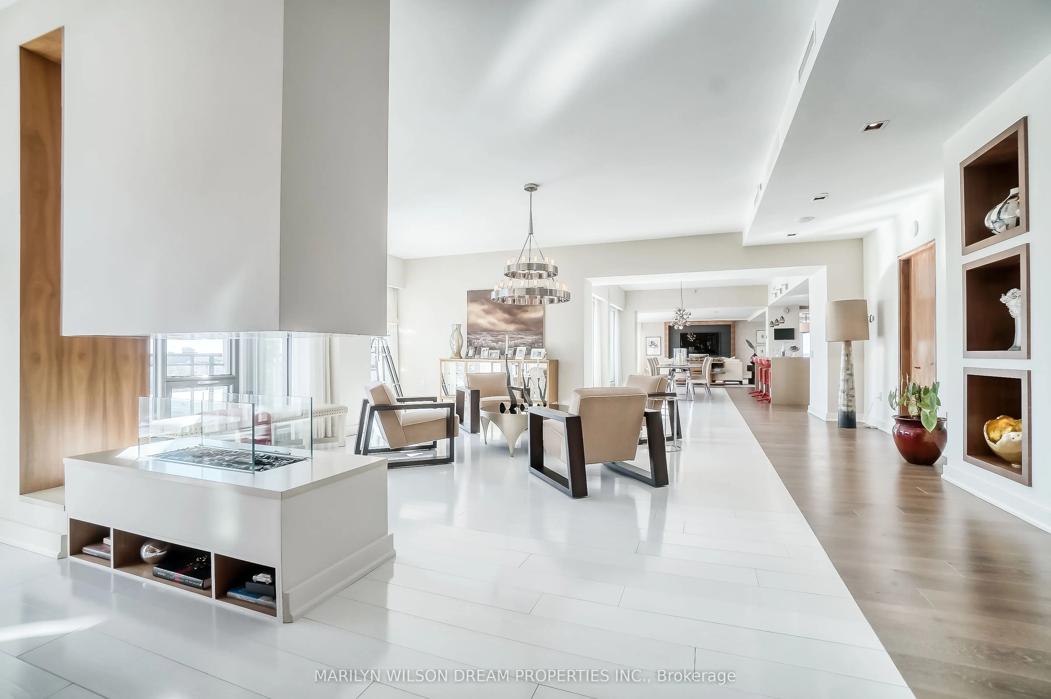 90 George Street, #1701