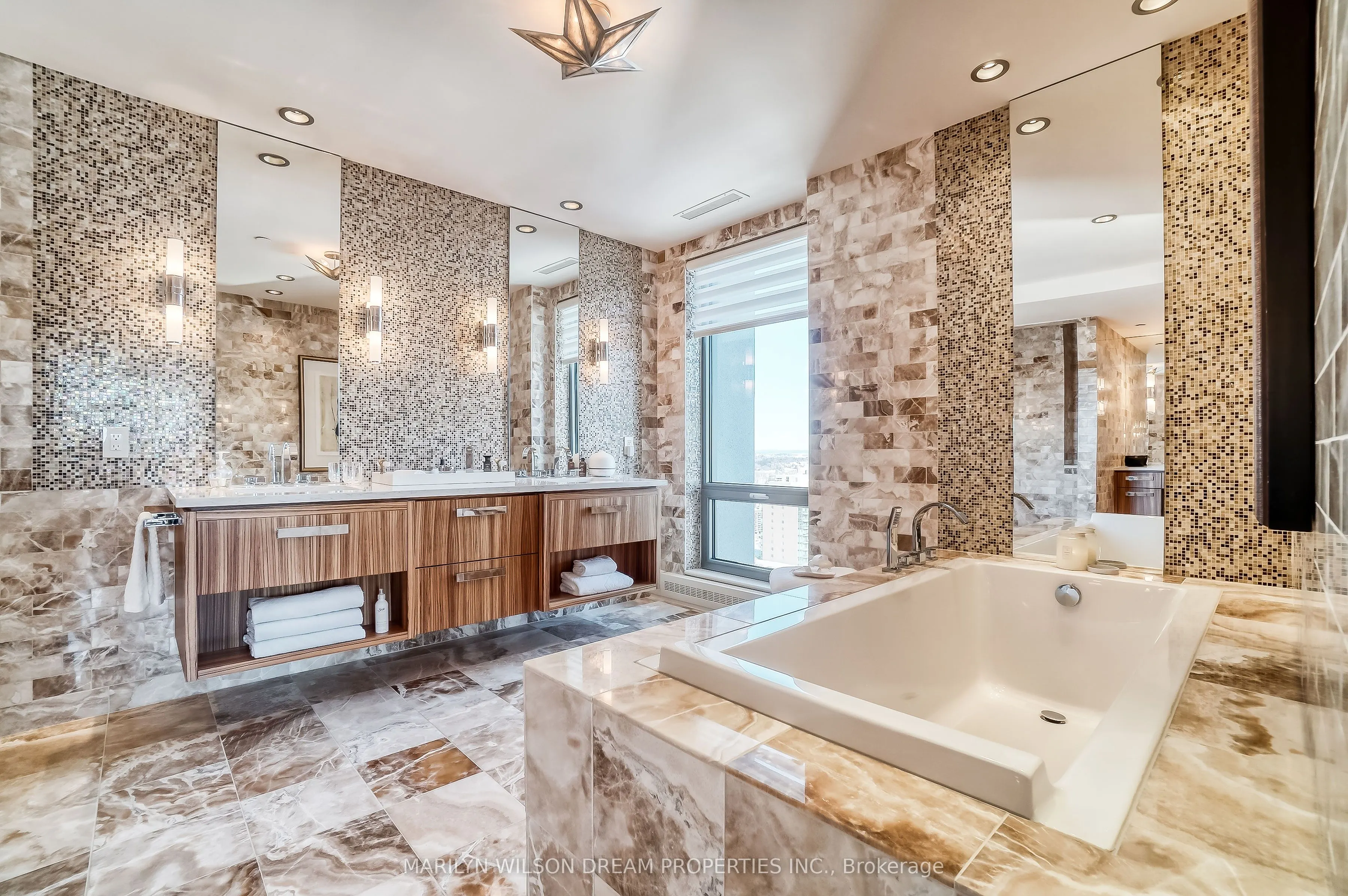 90 George Street, #1701