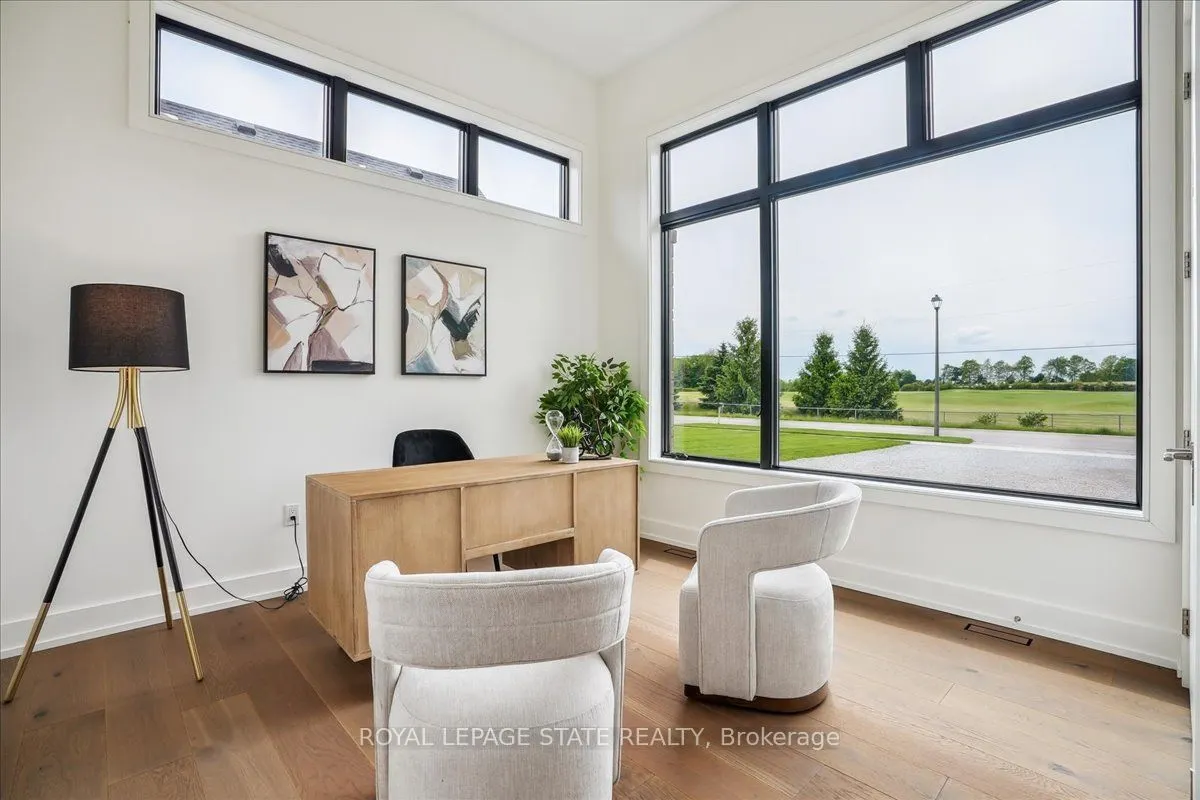 1613G Lookout Street
