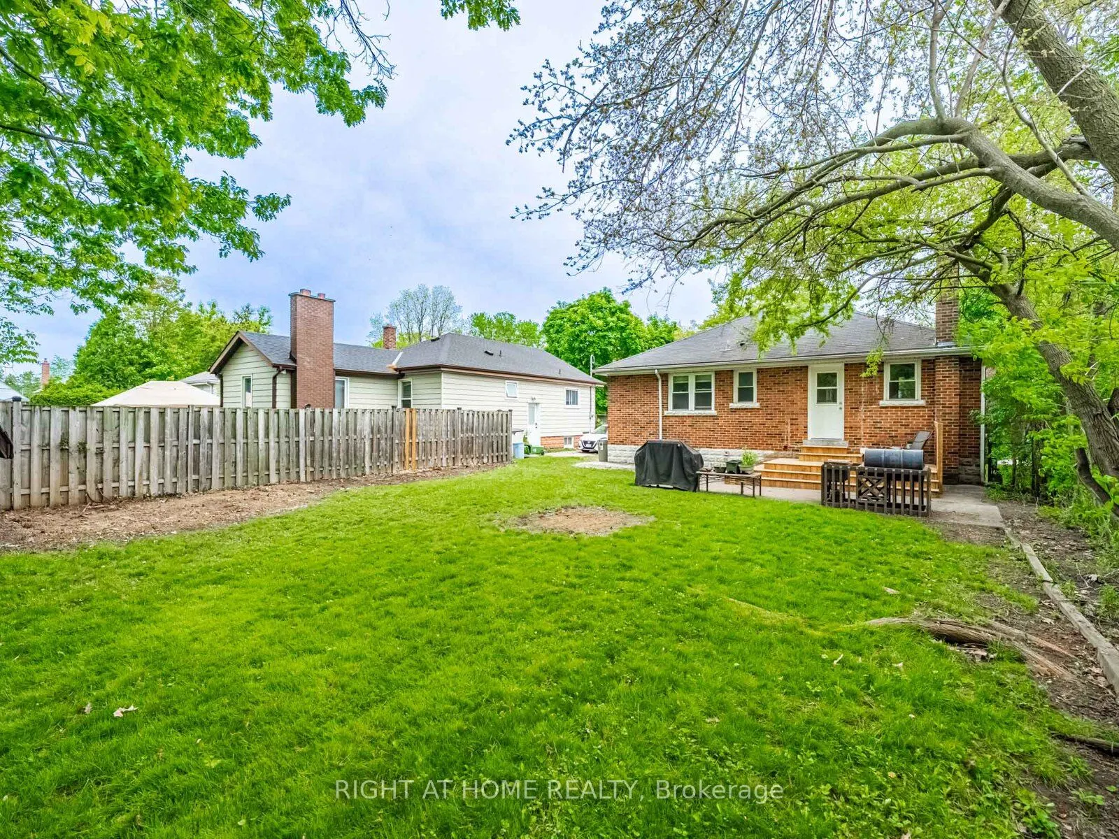 194 Cline Avenue S