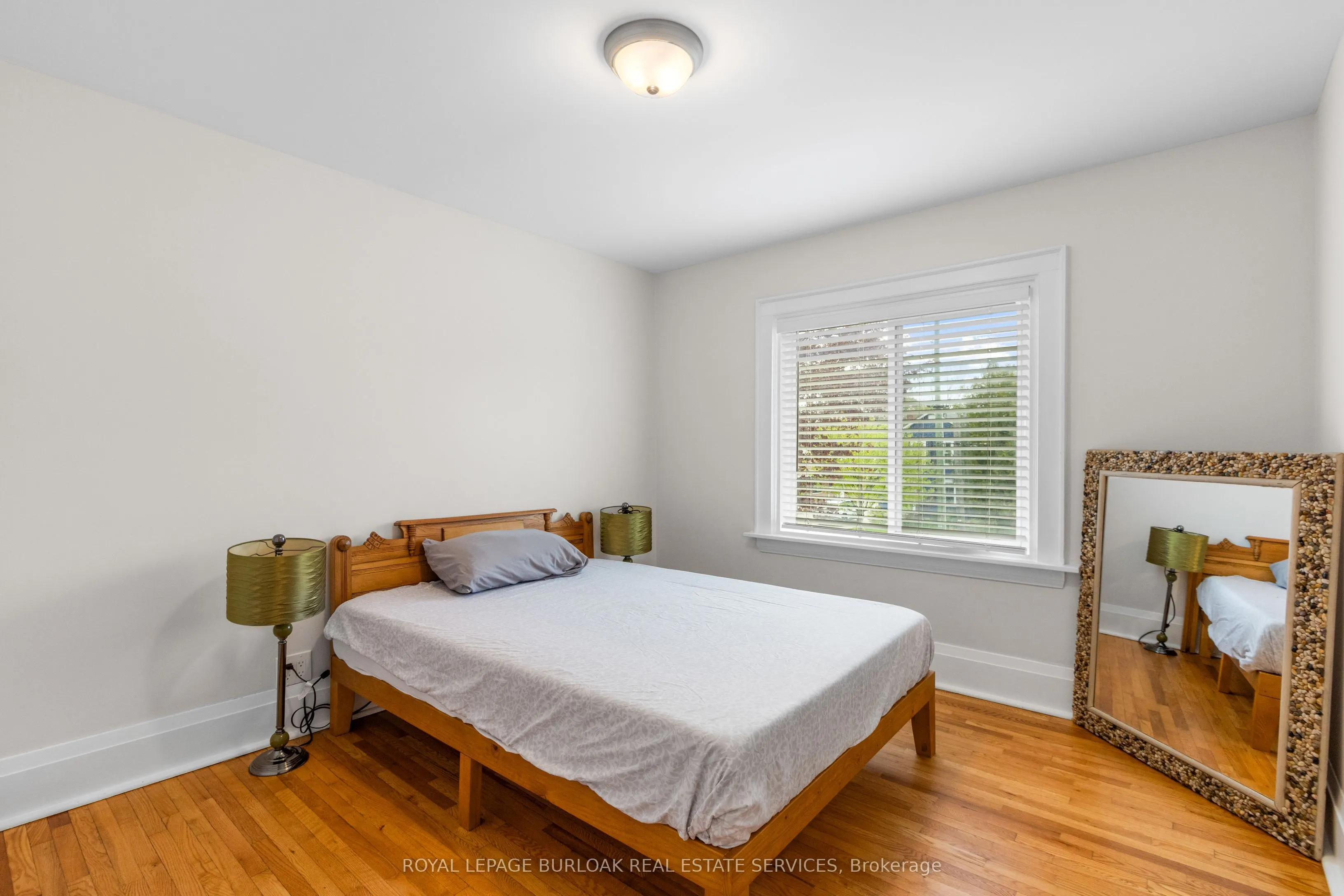 1144 4th Avenue W