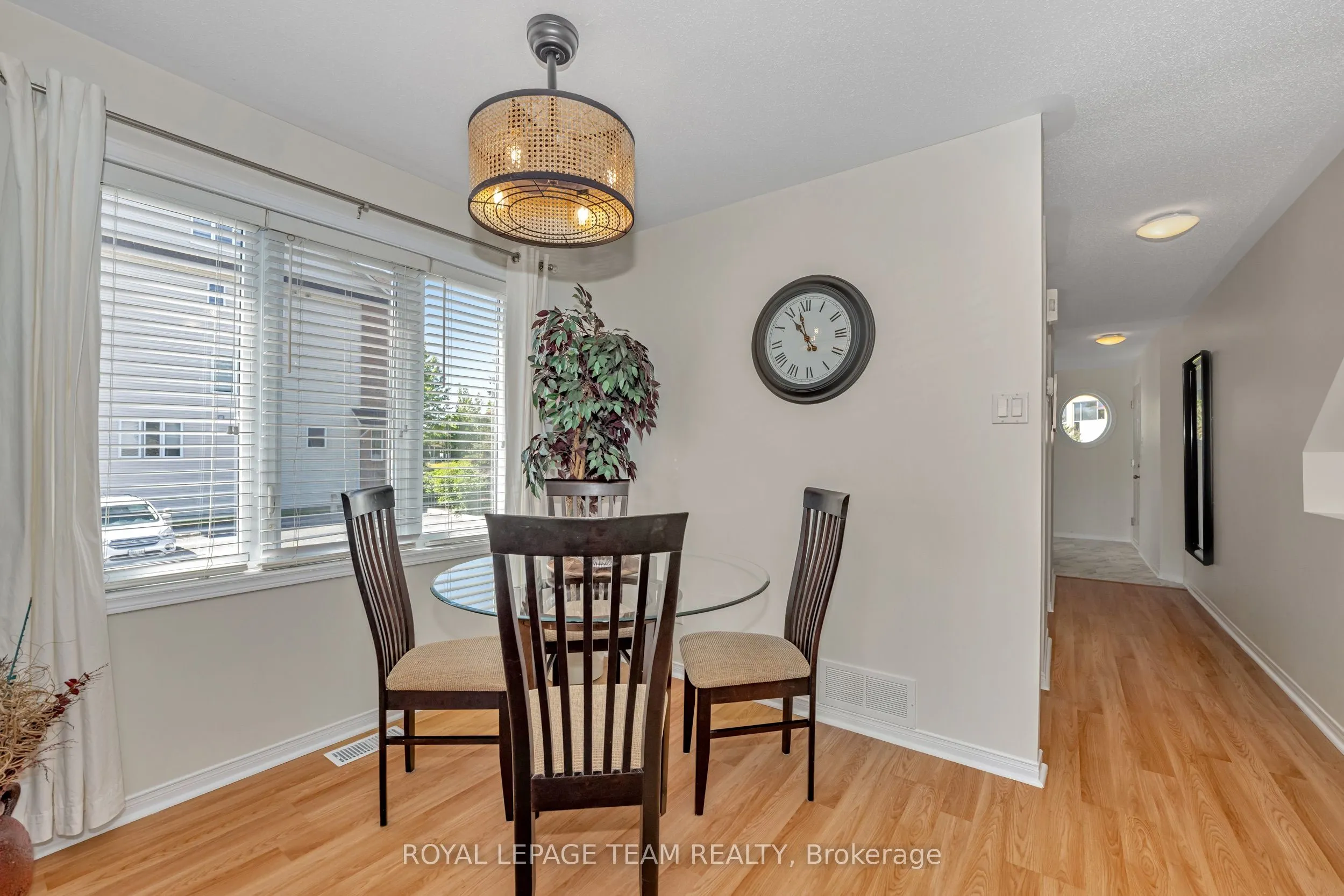 85 Cresthaven Drive #6