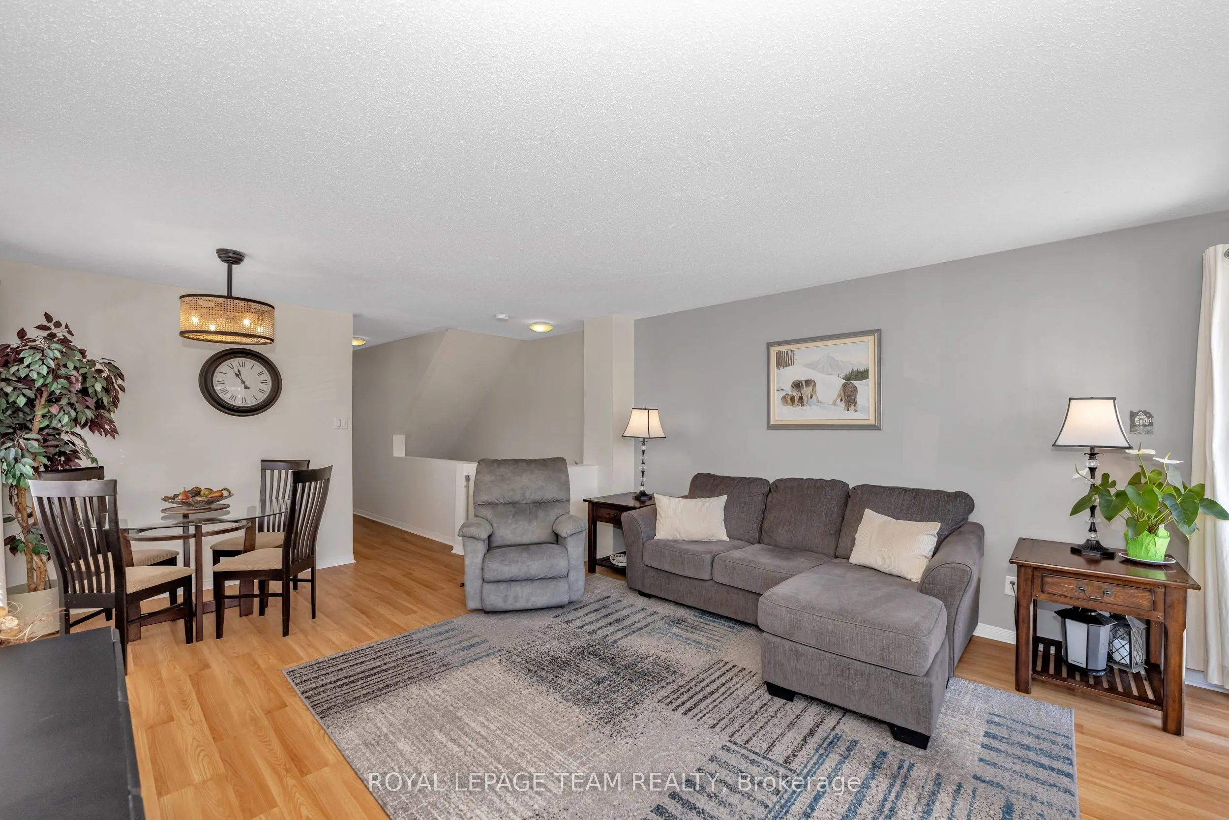 85 Cresthaven Drive #6