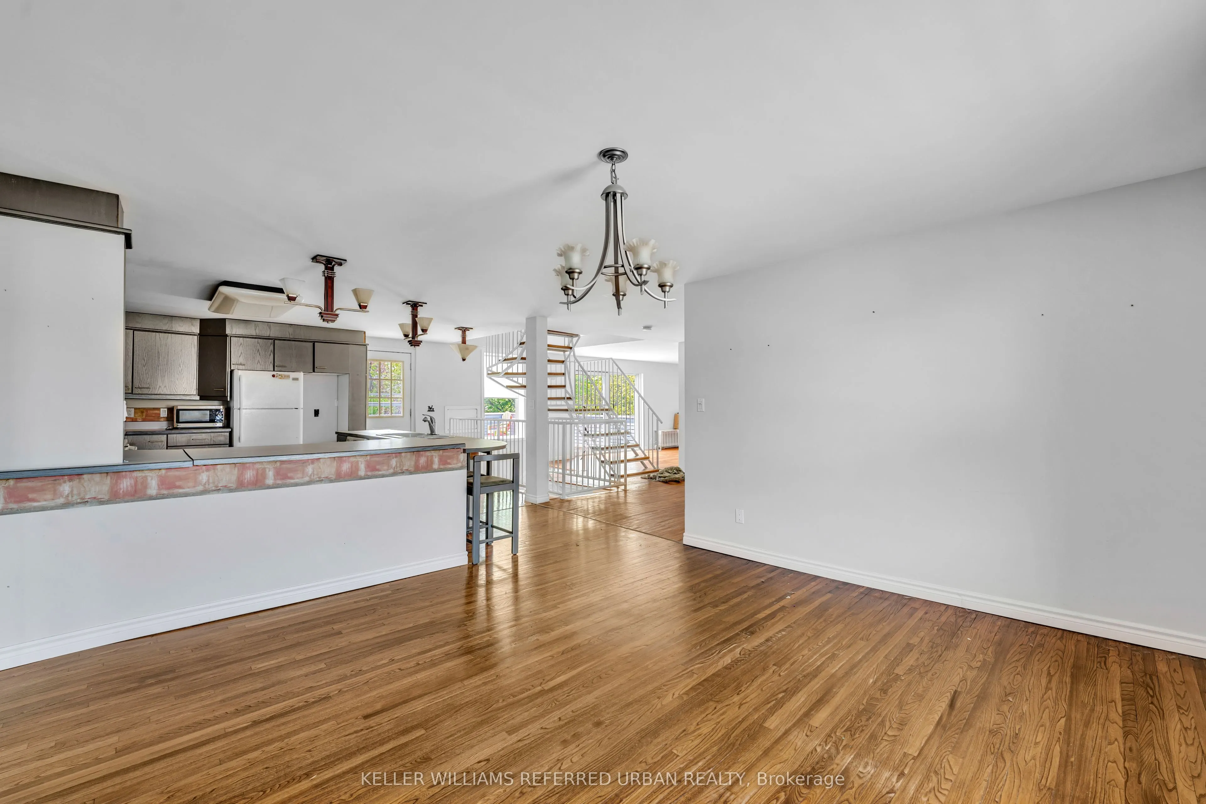 319 Division Street