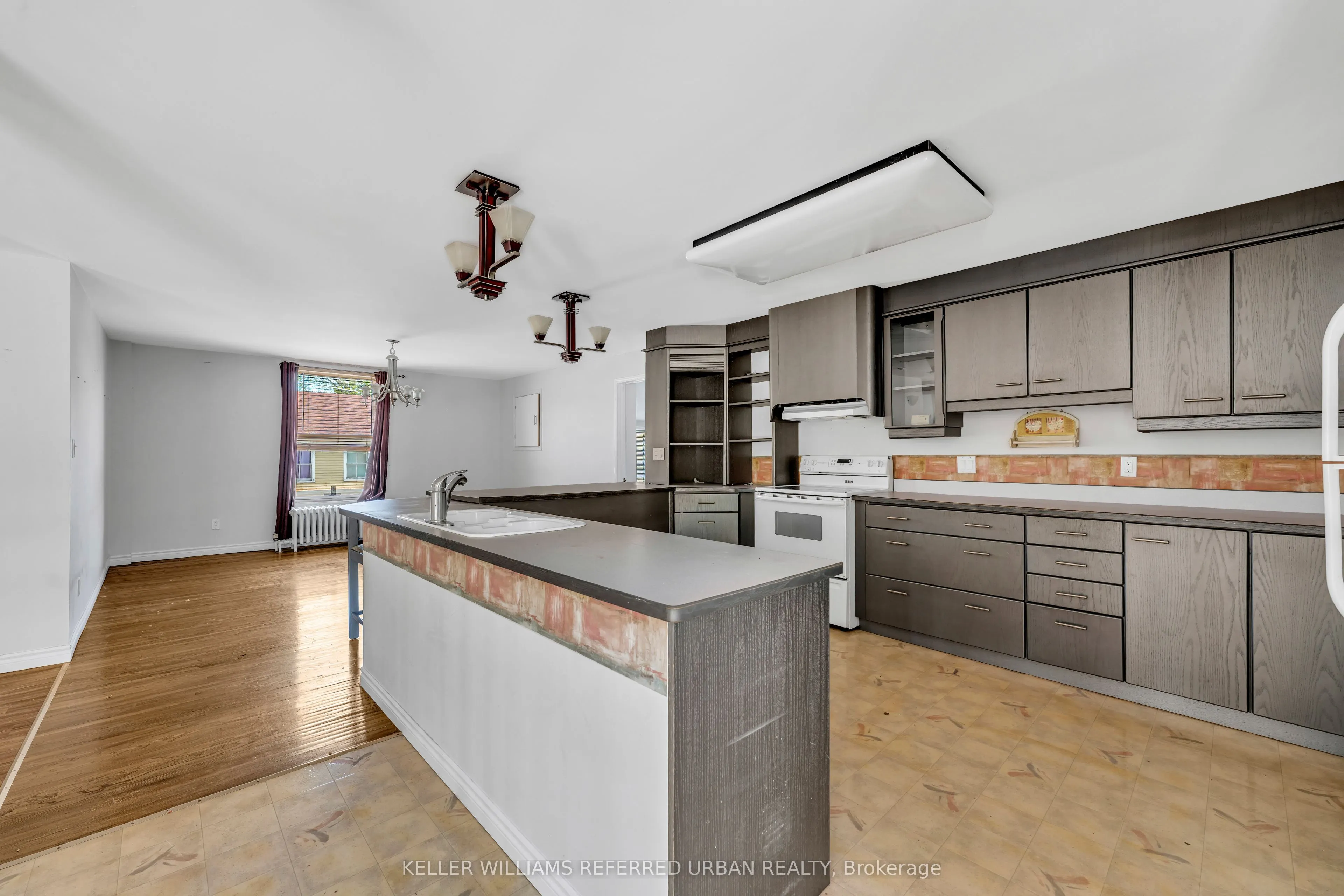 319 Division Street