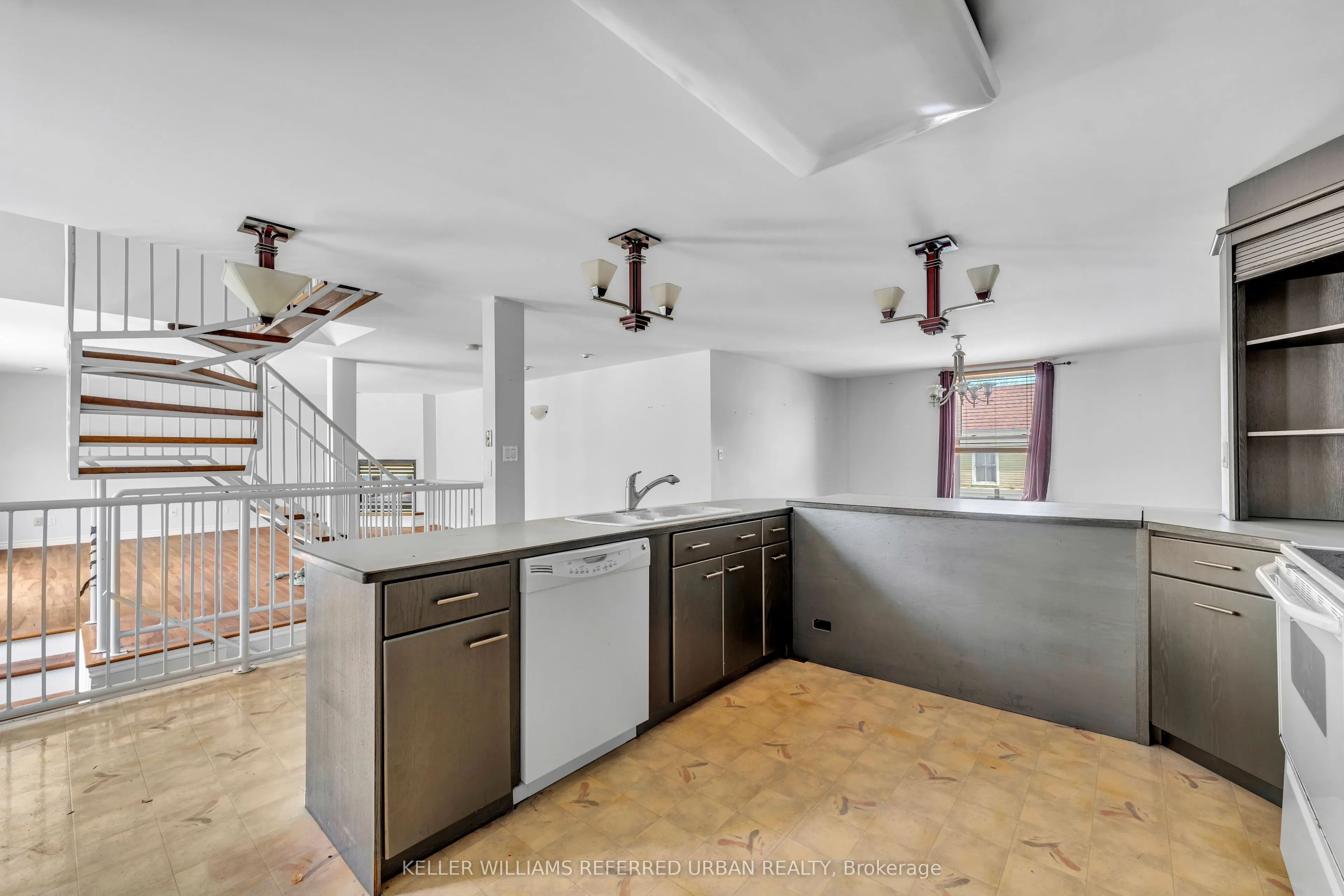 319 Division Street