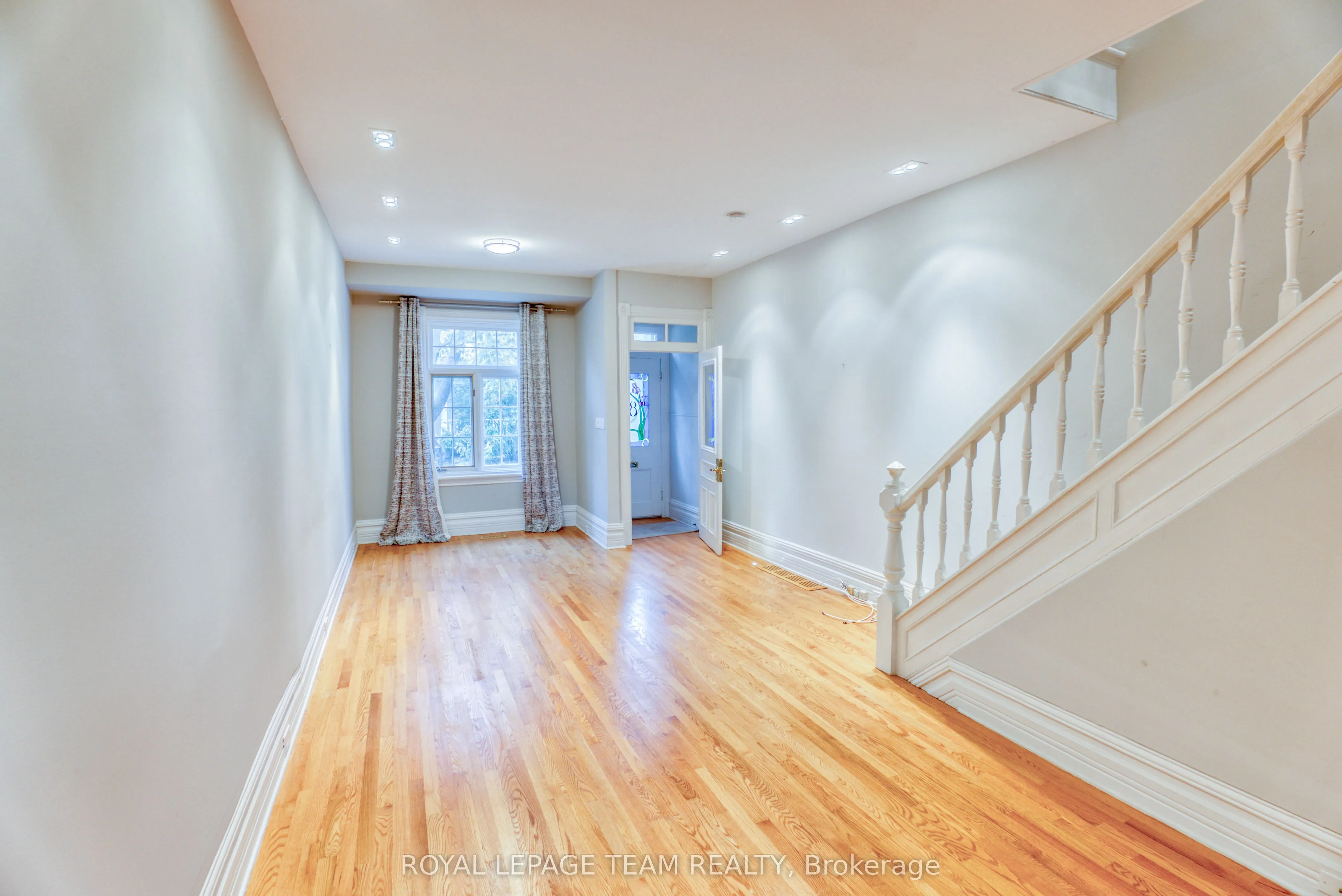 87 Guigues Avenue