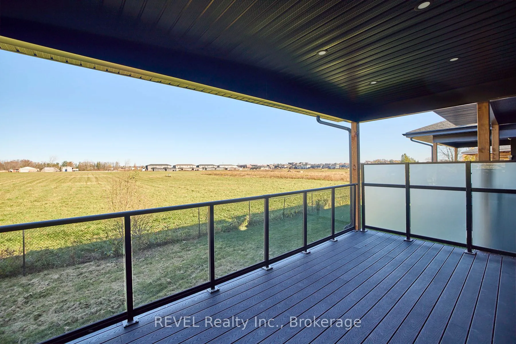 87 Port Robinson Road