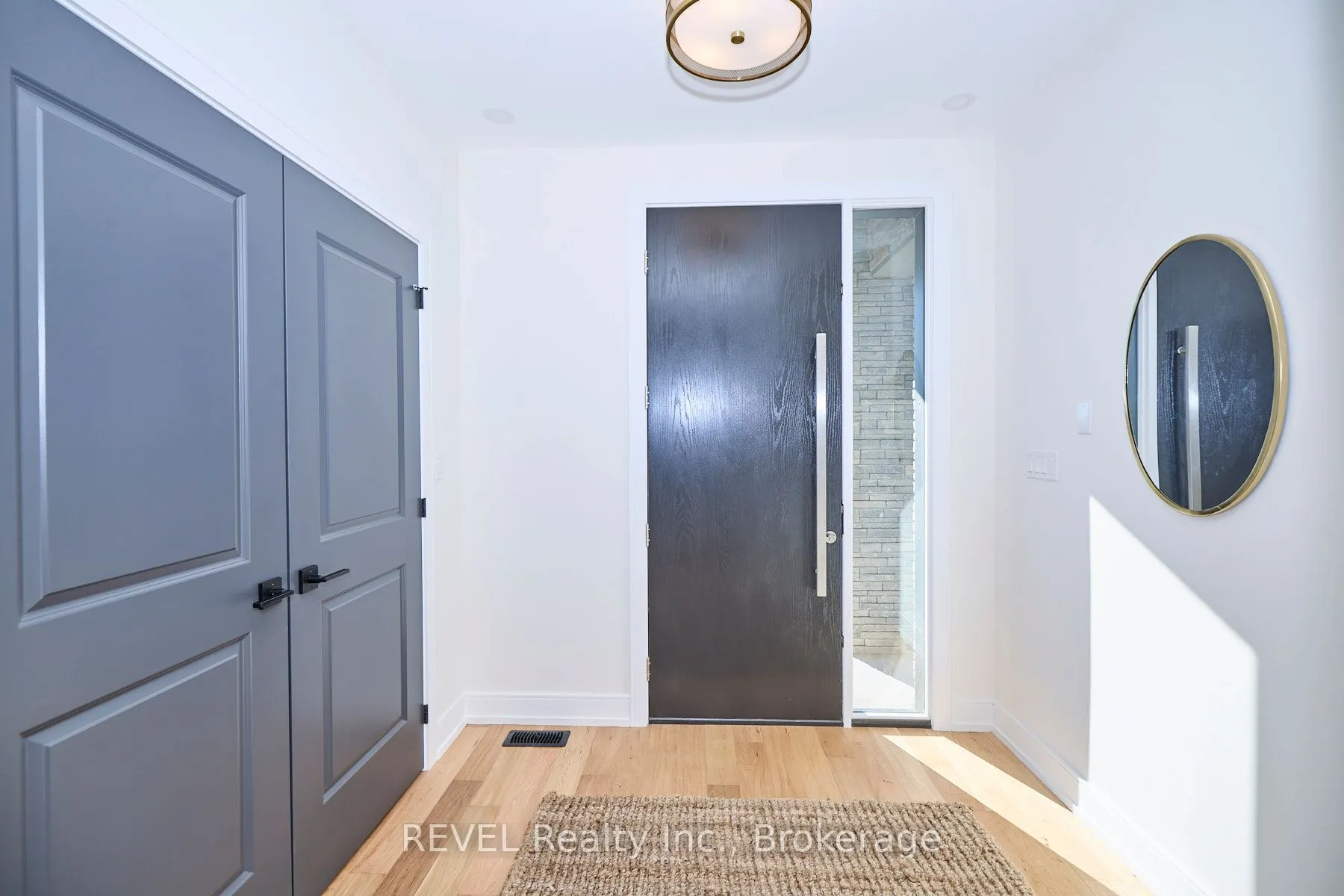 87 Port Robinson Road